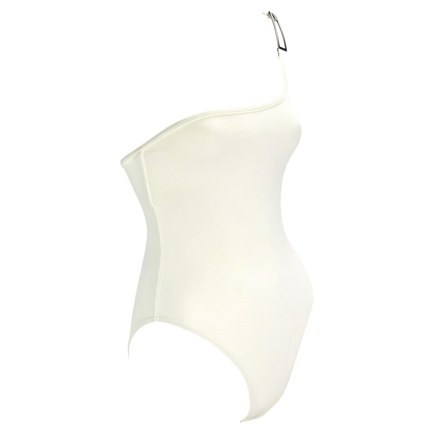 S 1998 - Gucci by Tom Ford - Maillot de bain blanc une pièce avec boucle « G » 2