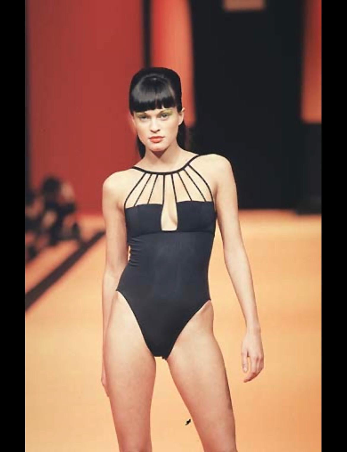 S/S 1998 Herve Leger Body noir une pièce Maillot de bain Bodysuit Pour femmes en vente