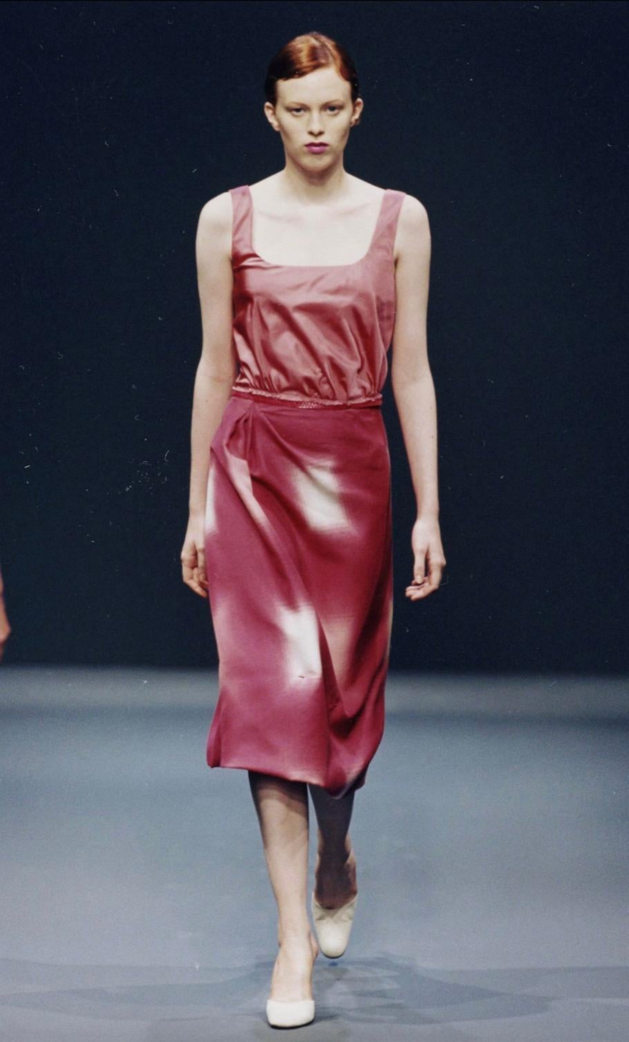 S/S 1998 Prada Red Geometric Ombré Sheer Sleeveless Dress In Good Condition For Sale In West Hollywood, CA