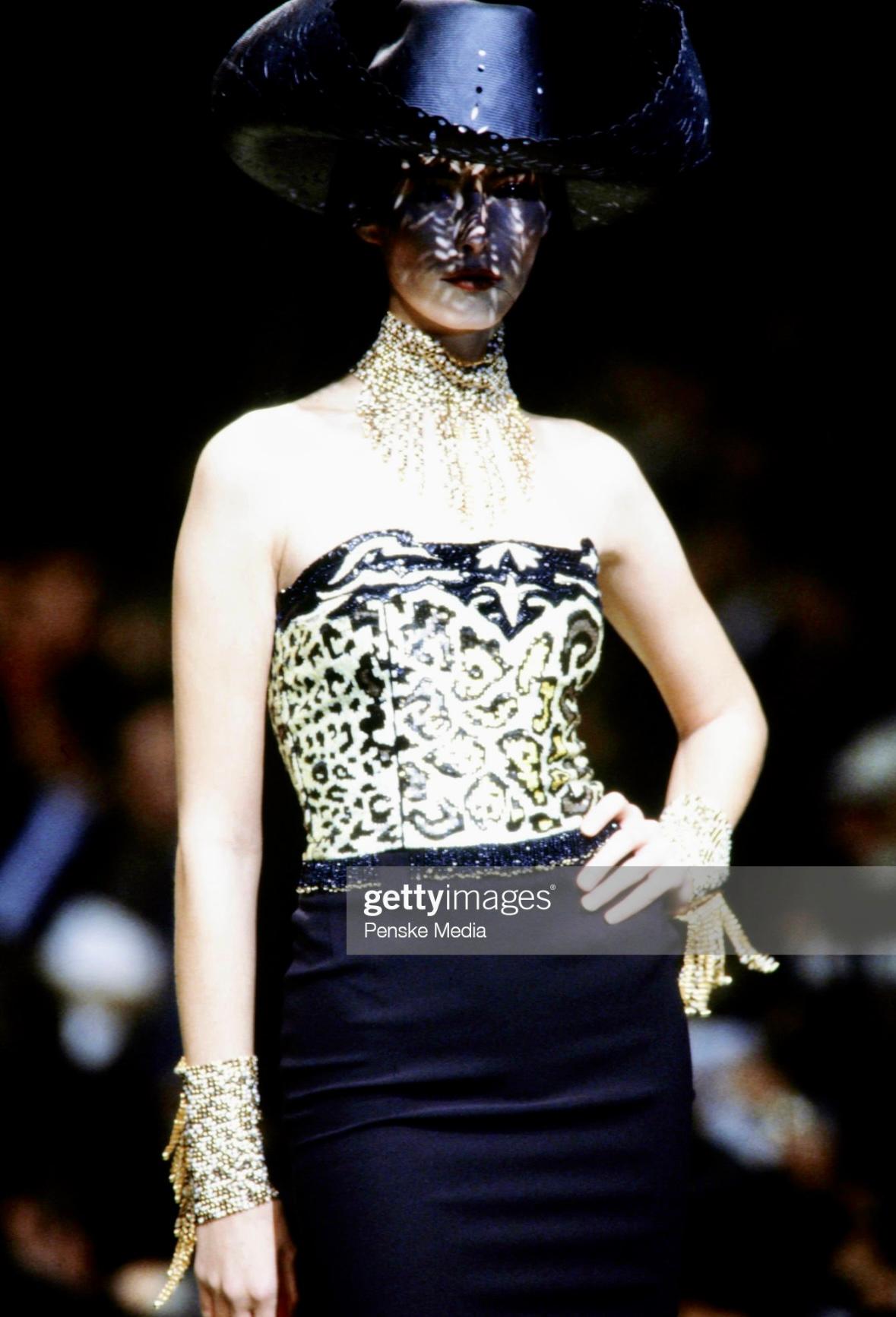 S/S 1998 Valentino Garavani Runway Ad Beaded Sequin Cheetah Print Strapless Top In Excellent Condition For Sale In West Hollywood, CA