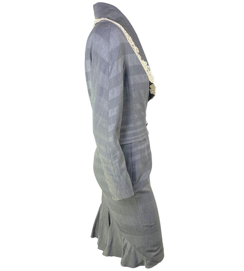 Tailleur jupe victorien gris bordé de dentelle Christian Dior par John Galliano, P/E 1999 en vente 2