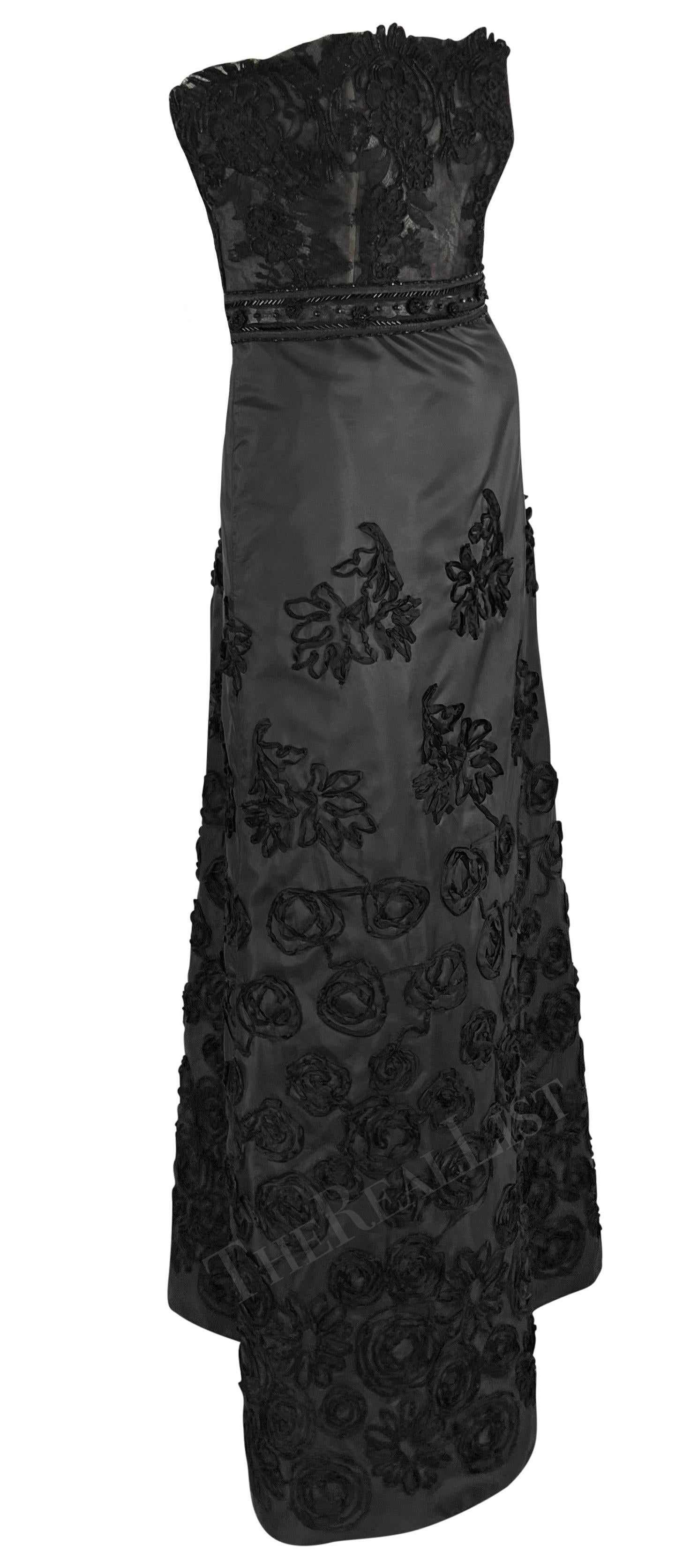 Christian Lacroix, robe de soirée sans bretelles en taffetas avec superposition de dentelle perlée, P/E 1999 en vente 2