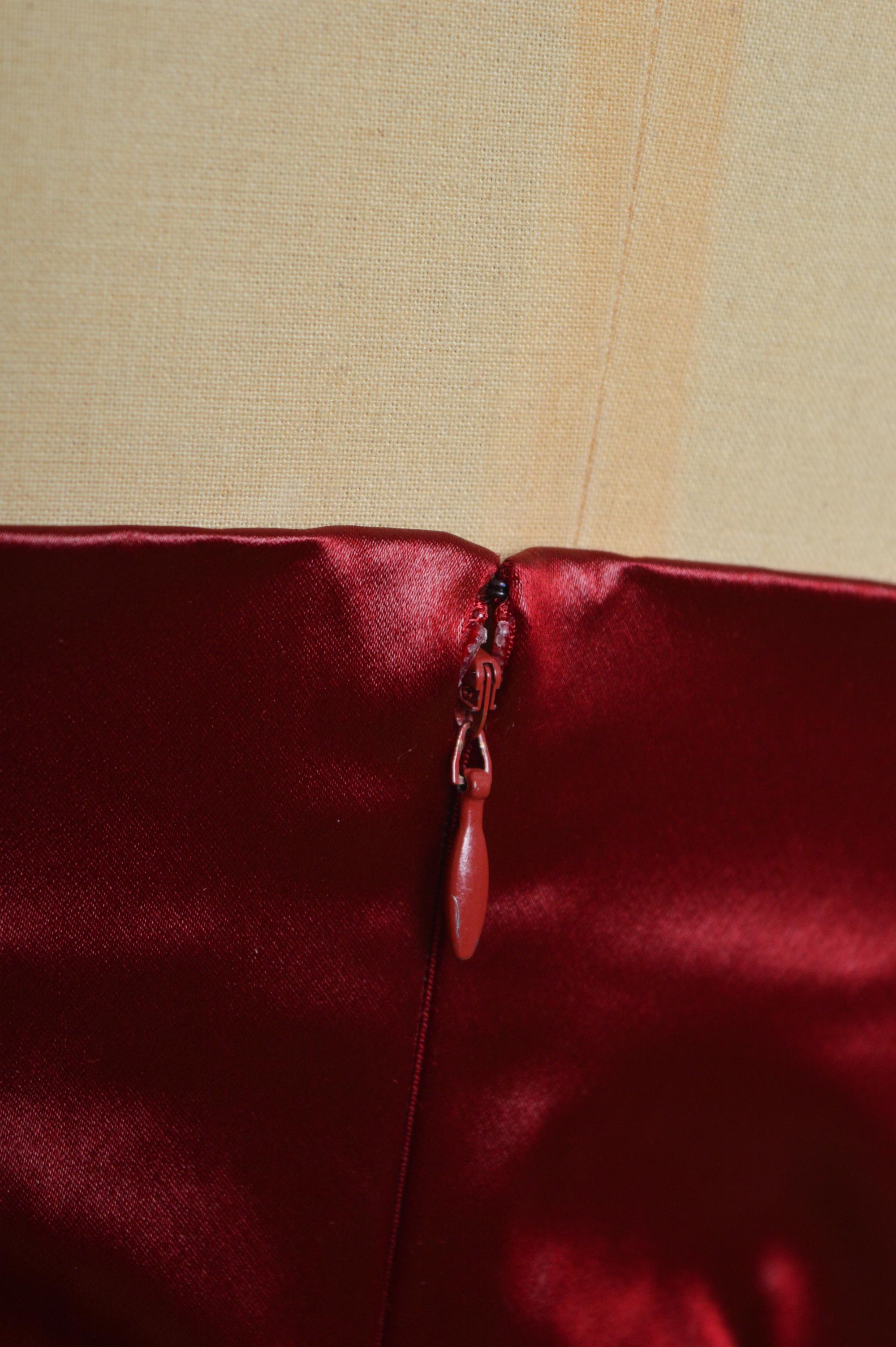 S/S 1999 Dolce & Gabbana Burgundy Red Wet-Look Strappy Runway Cocktail Dress For Sale 8