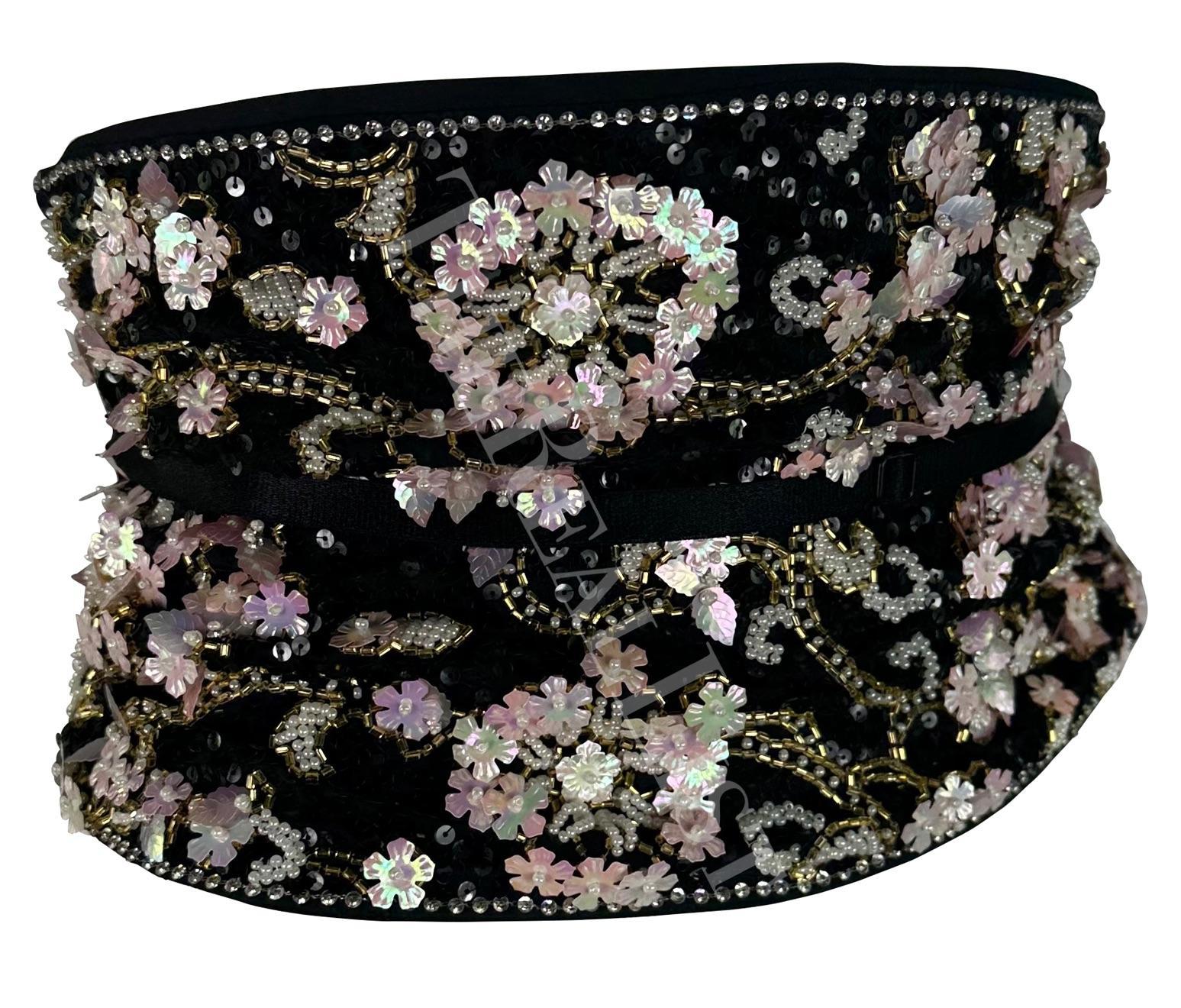 S/S 1999 Pasarela Dolce & Gabbana Cinturón de cintura con corsé de cuentas florales deshuesado Obi Wrap Negro en venta