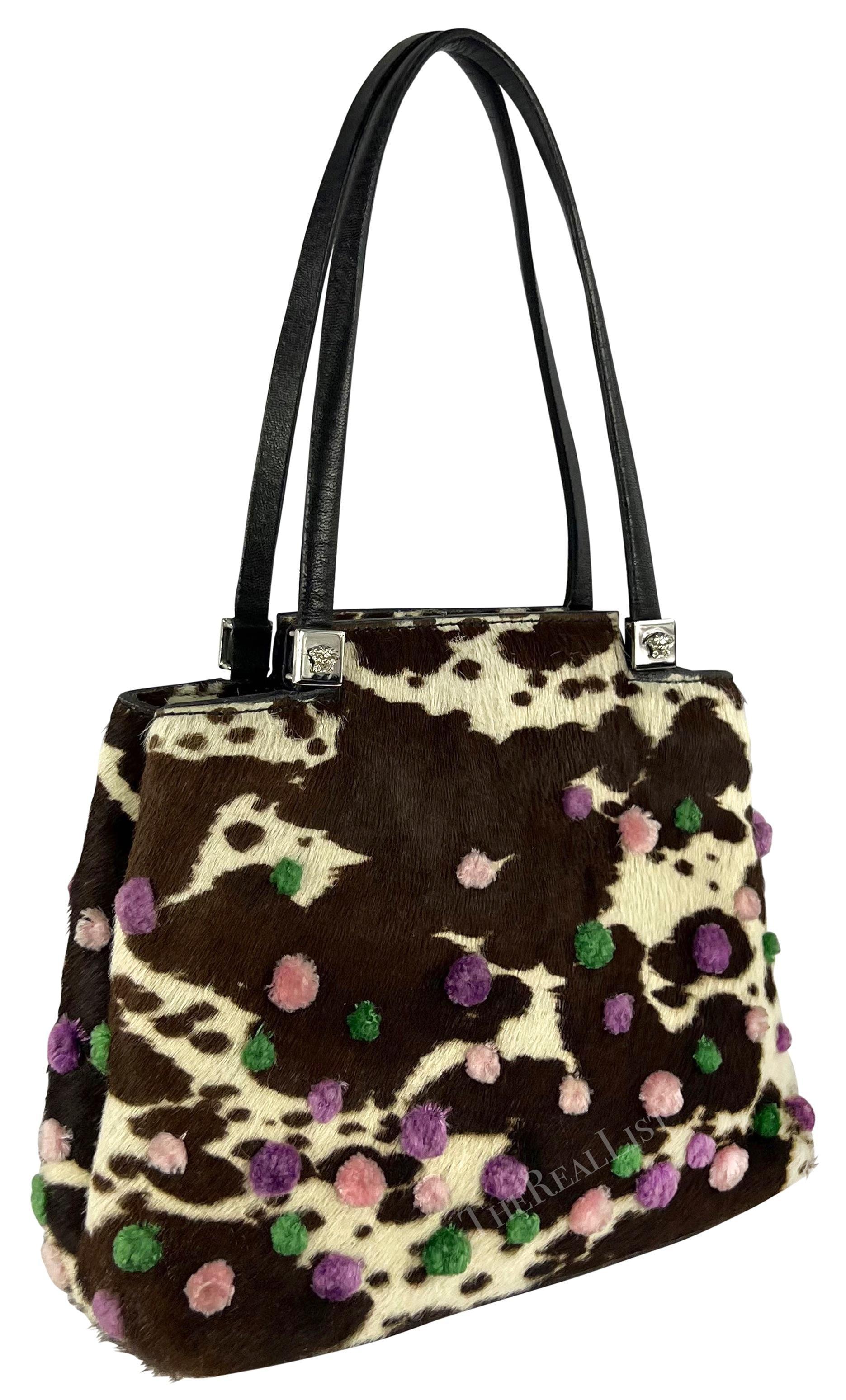 Donna P/E 1999 Donatella Versace for Gianni Versace Mini Bag in pelo di pony marrone in vendita