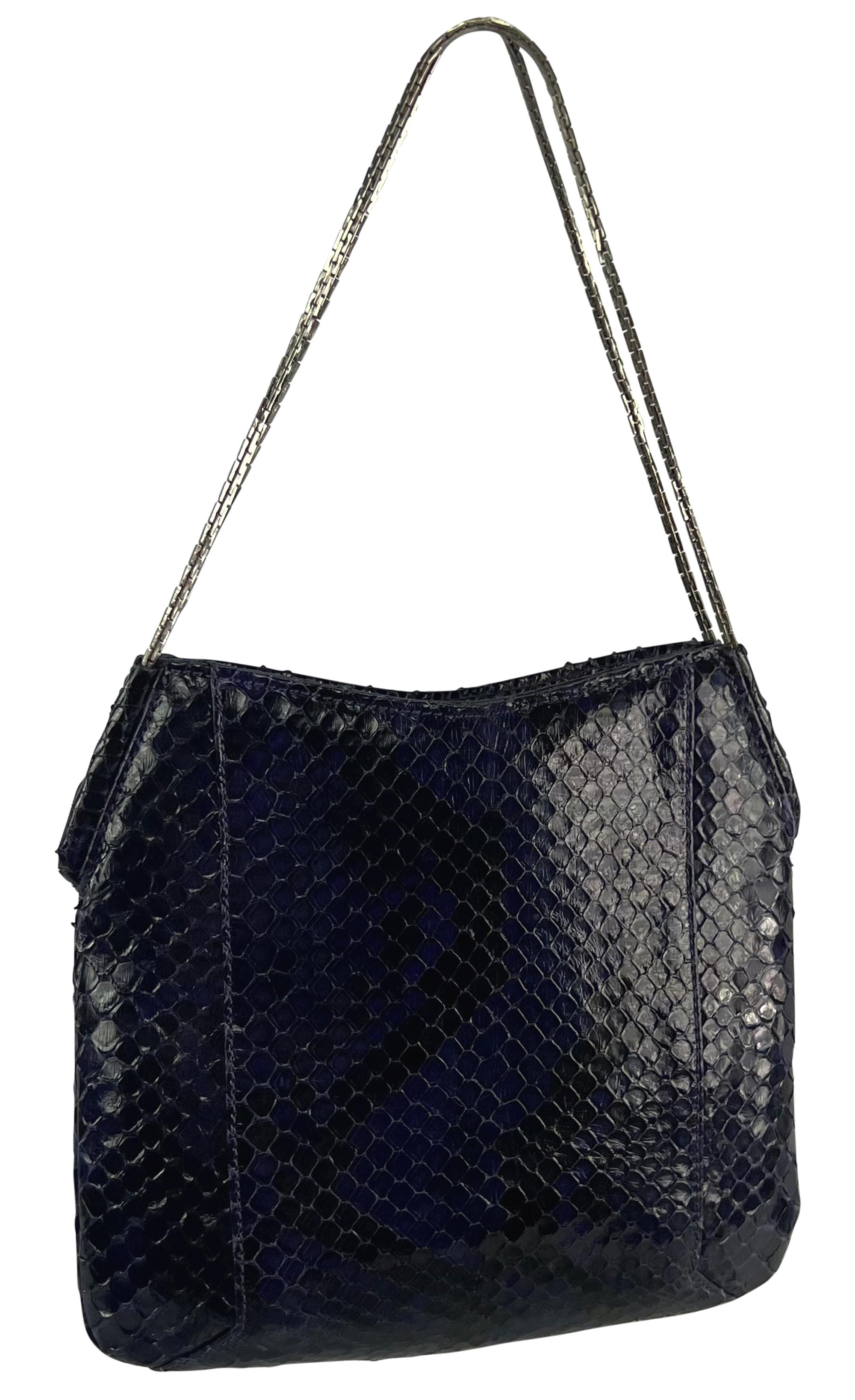 Mini sac à chaîne en python violet profond Gianni Versace by Donatella, P/E 1999 Pour femmes en vente