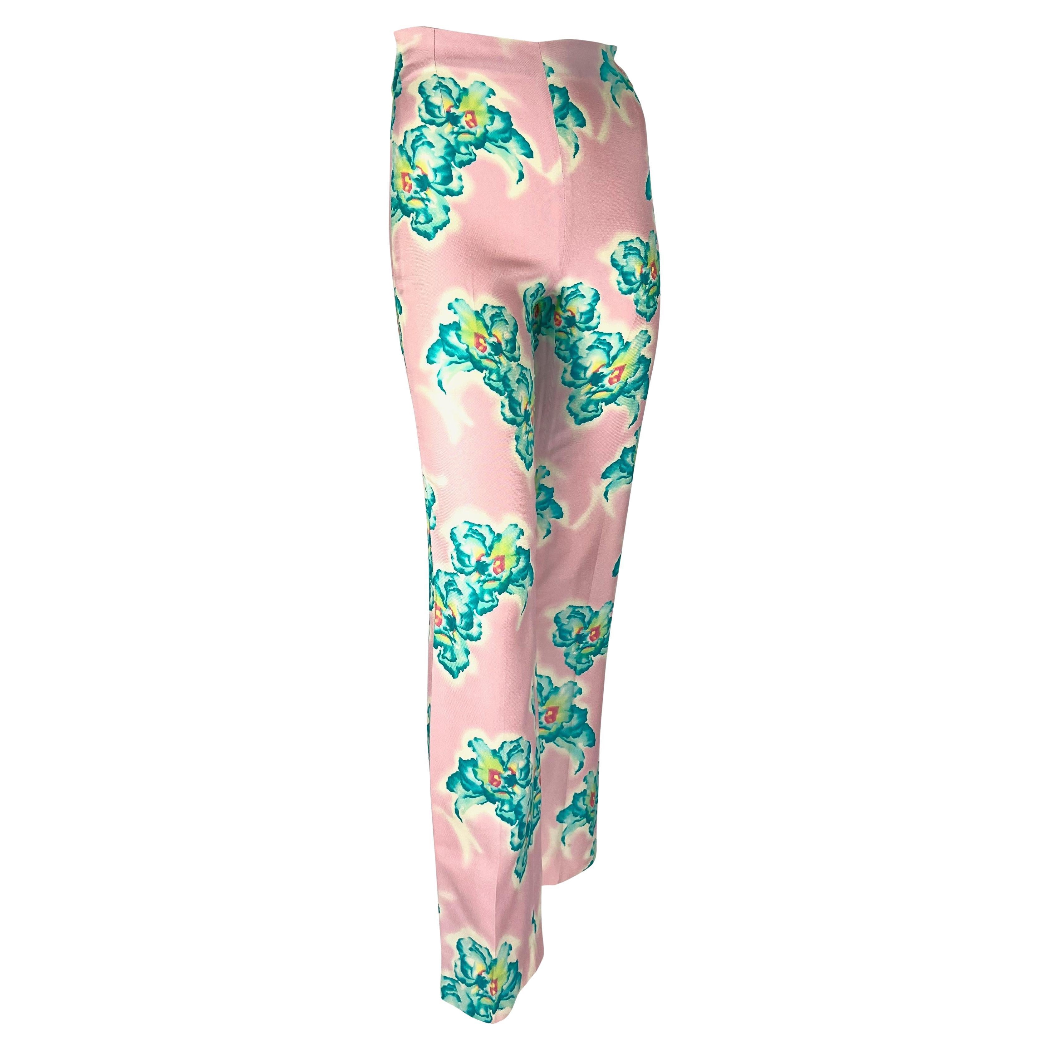 S/S 1999 Gianni Versace by Donatella Pink Blue Orchid Print Silk Cropped Pants For Sale 5