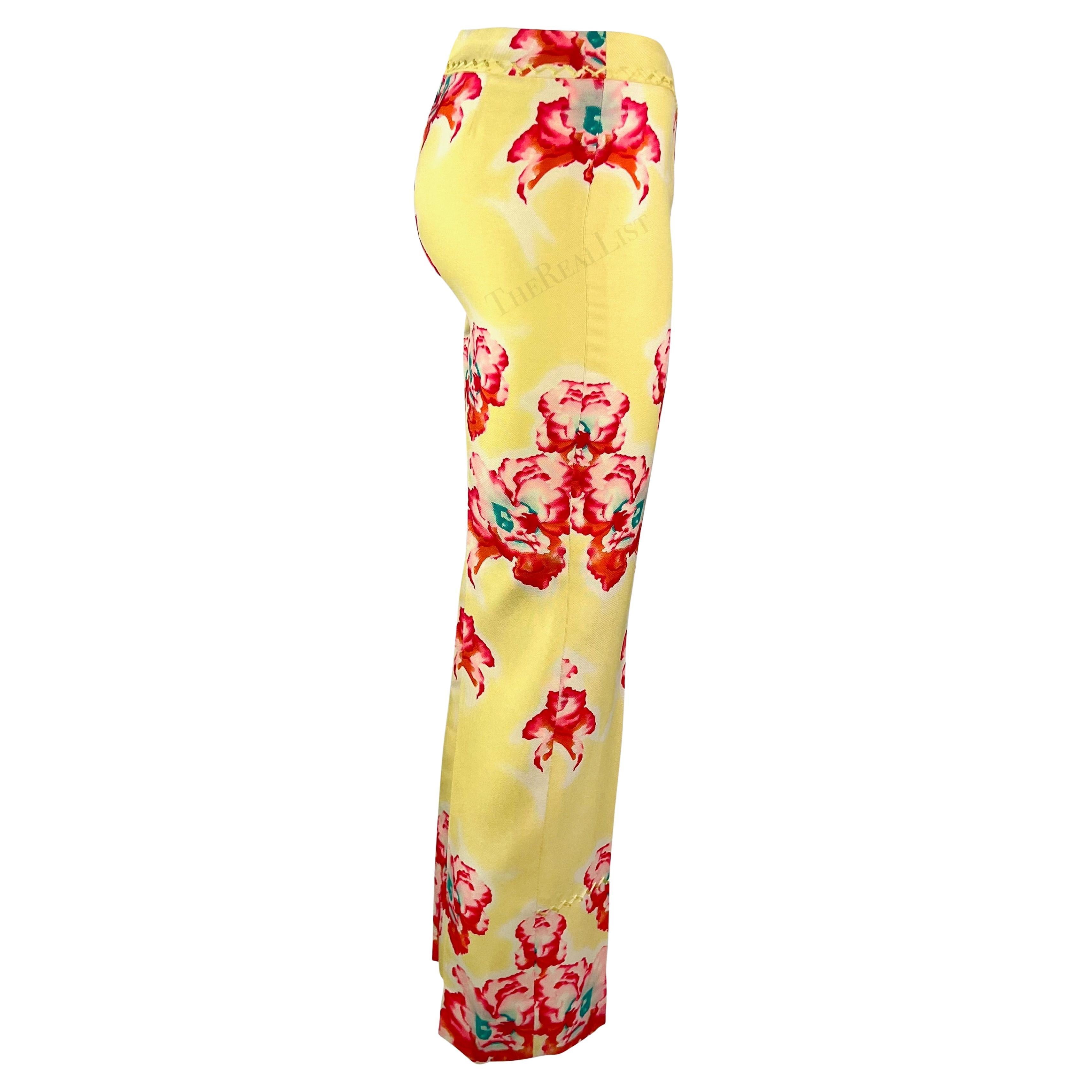 S/S 1999 Gianni Versace by Donatella Pink Yellow Orchid Print Silk Cropped Pants For Sale 3