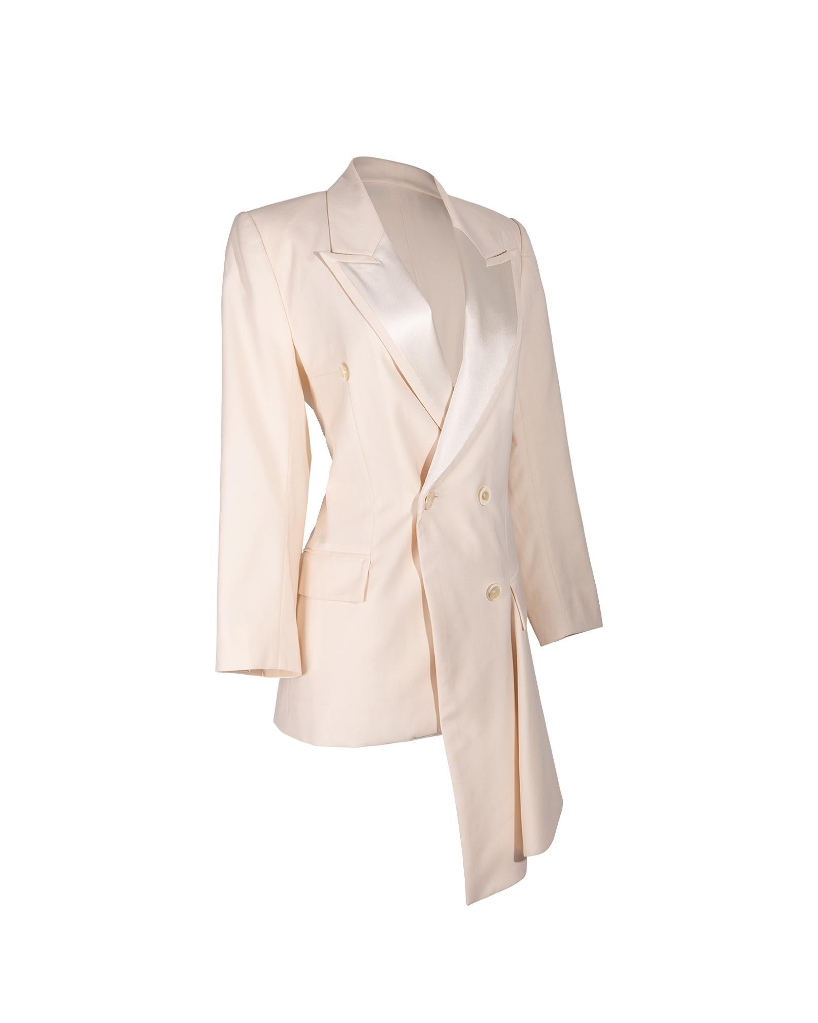 S/S 1999 Givenchy Couture by Alexander McQueen Tuxedo Blazer In Excellent Condition In North Hollywood, CA