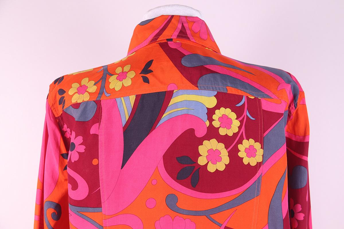 S/S 1999 Gucci by Tom Ford Pink 'Acid Flower' Print Silk Button-Up Blouse In Good Condition For Sale In Алматинский Почтамт, KZ
