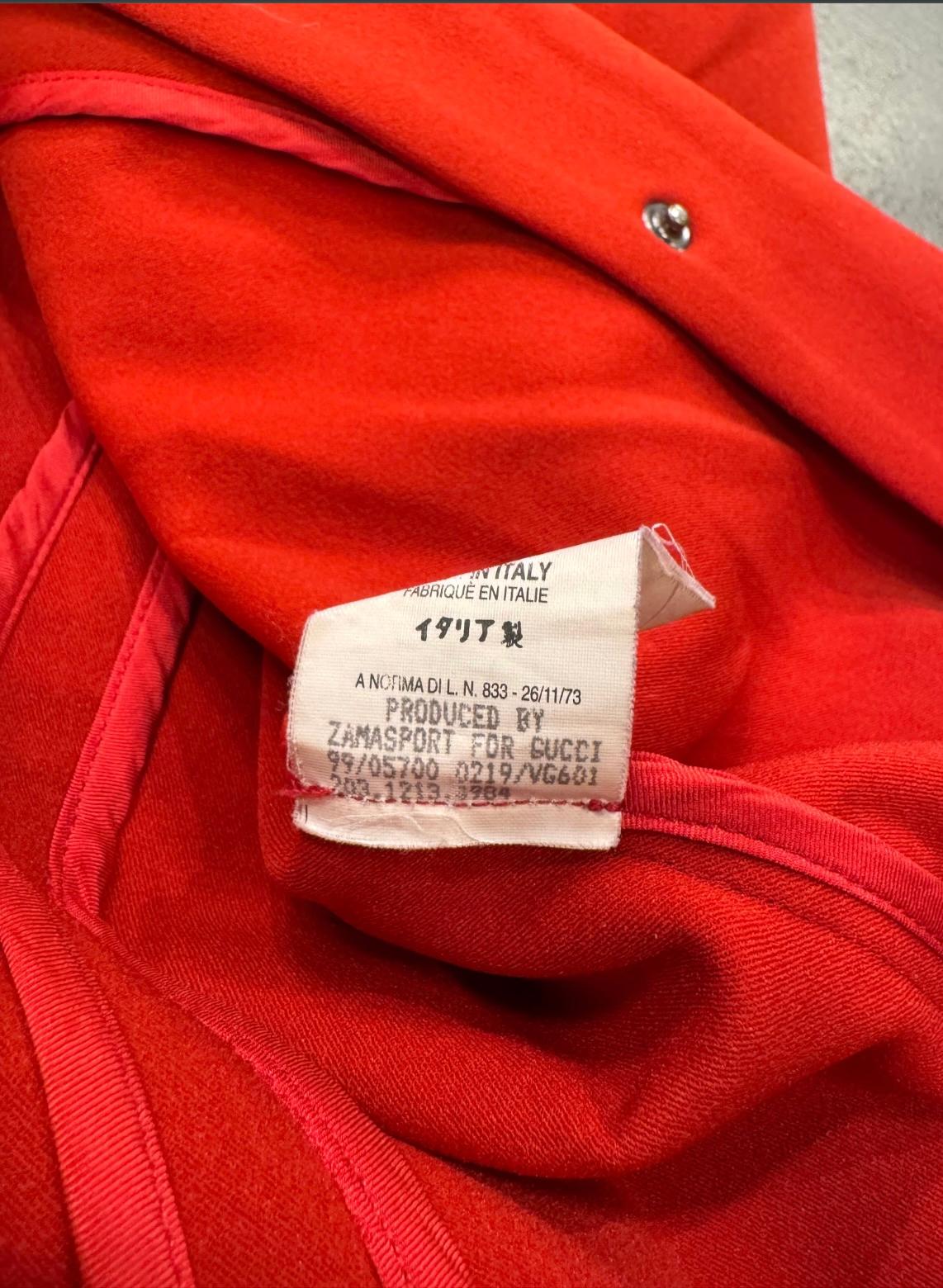 S/S 1999 Gucci by Tom Ford rot getäfelte Jacke im Angebot 1