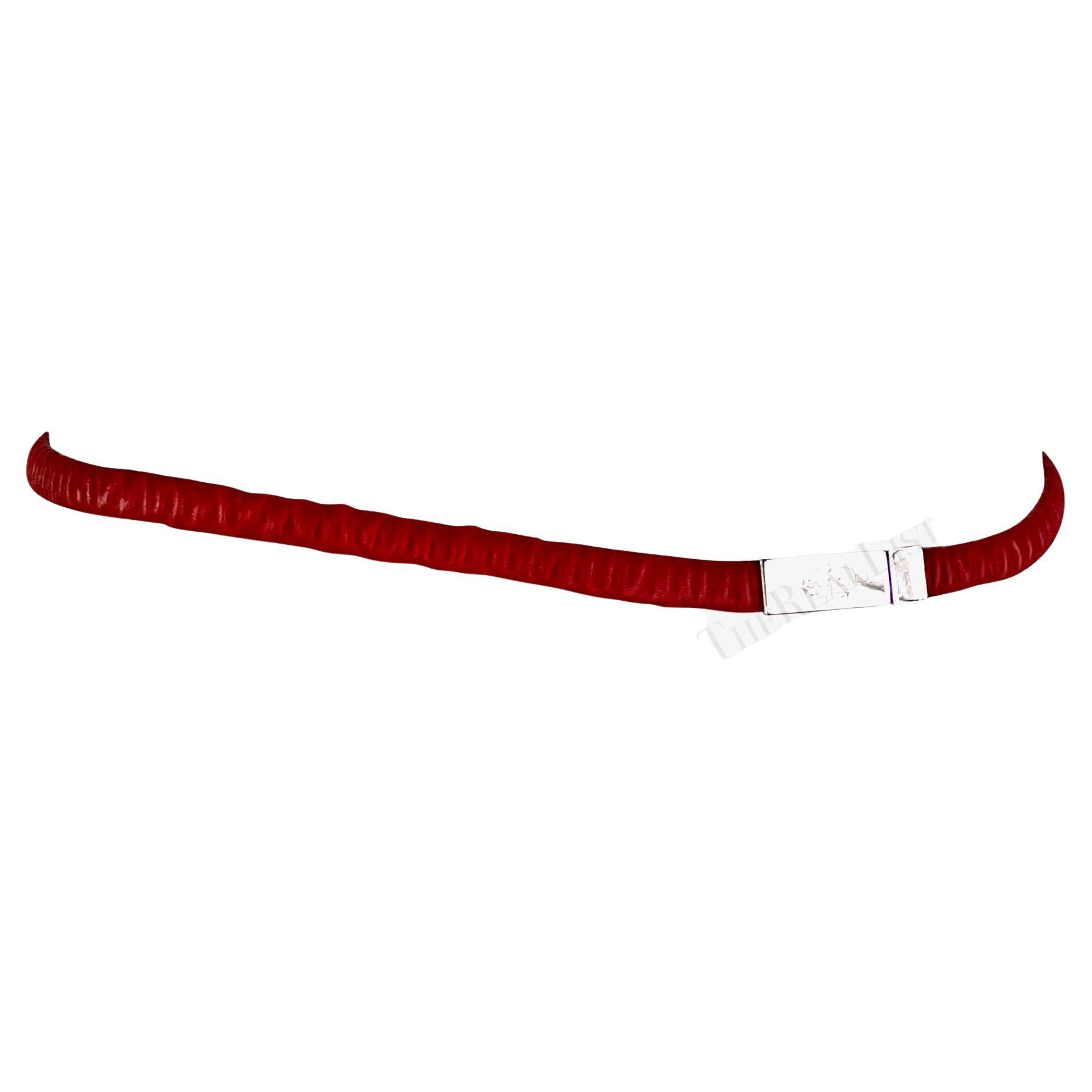 S/S 1999 Gucci by Tom Ford Runway Elasticized Red Leather Logo Thin Belt For Sale 7