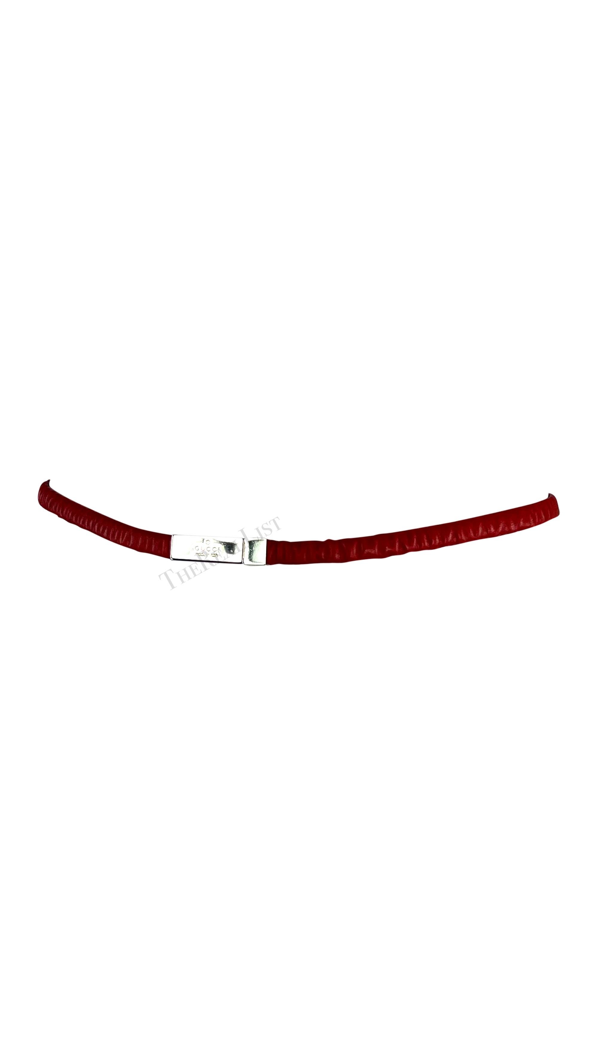 S/S 1999 Gucci by Tom Ford Runway Elasticized Red Leather Logo Thin Belt In Excellent Condition For Sale In West Hollywood, CA