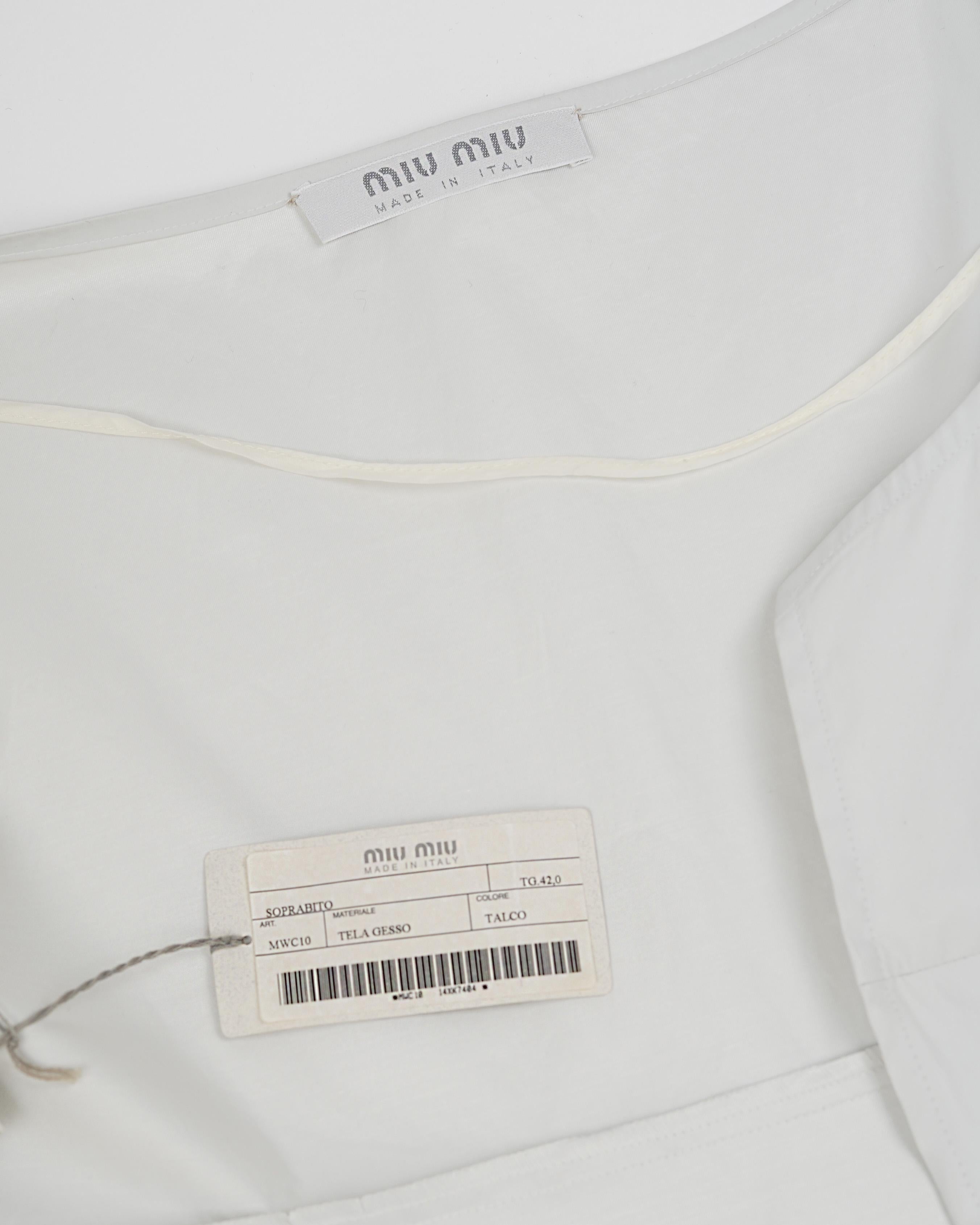 S/S 1999 Miu Miu Runway Robe technique ceinturée gris pâle en vente 5