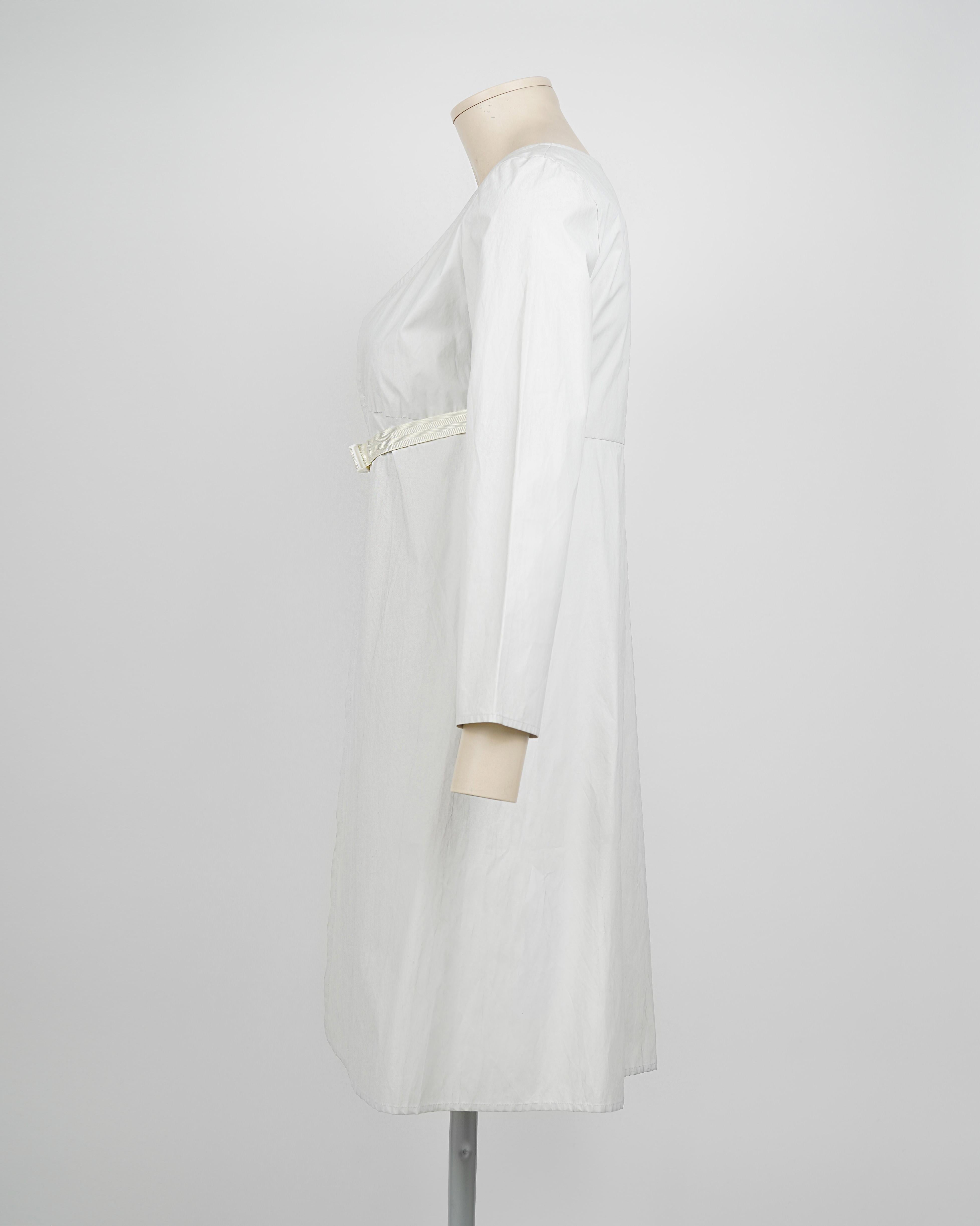 S/S 1999 Miu Miu Runway Robe technique ceinturée gris pâle en vente 3
