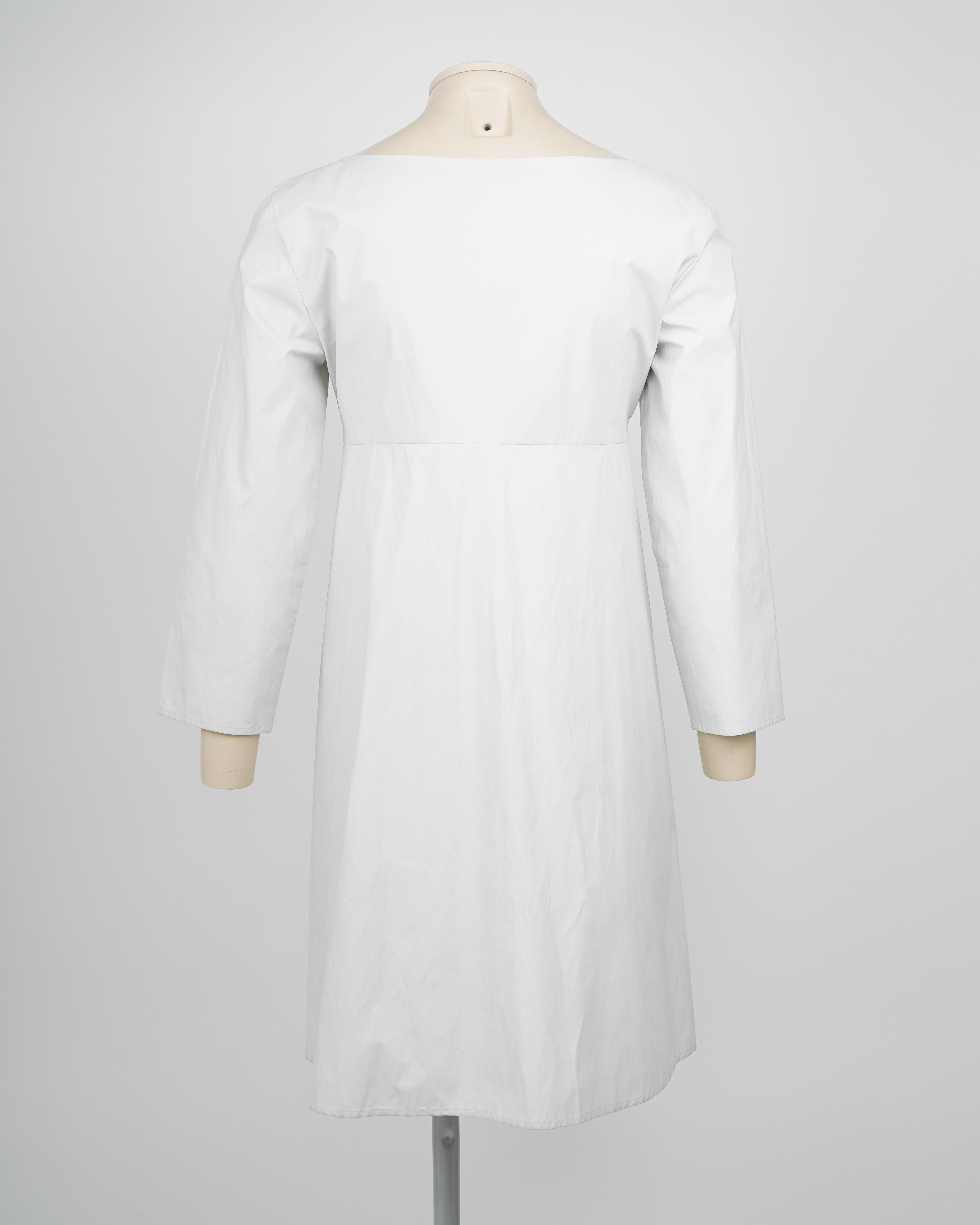 S/S 1999 Miu Miu Runway Robe technique ceinturée gris pâle en vente 4