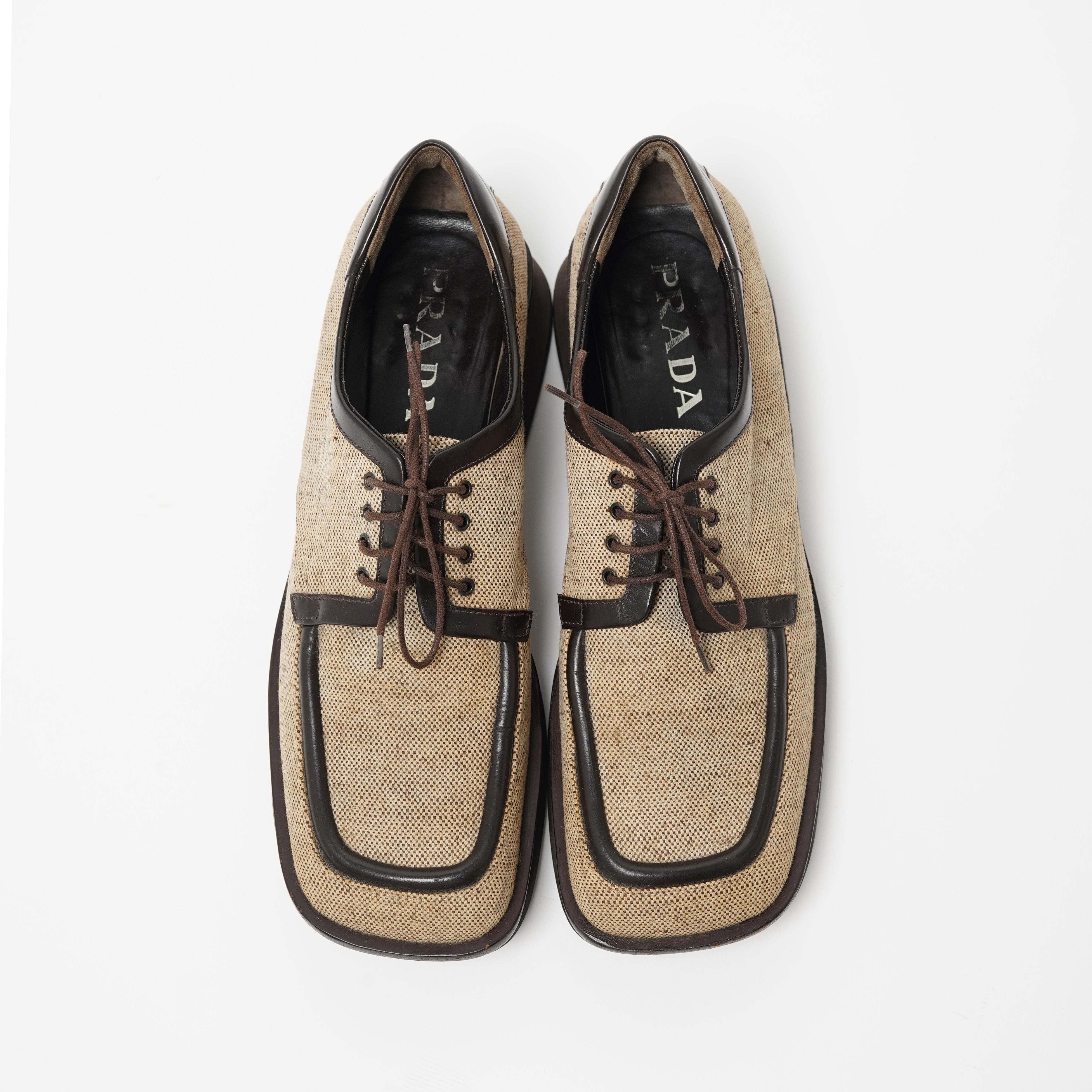 Noir S/S 1999 Prada Canvas Square-Toe Platform Loafers Size 40 en vente