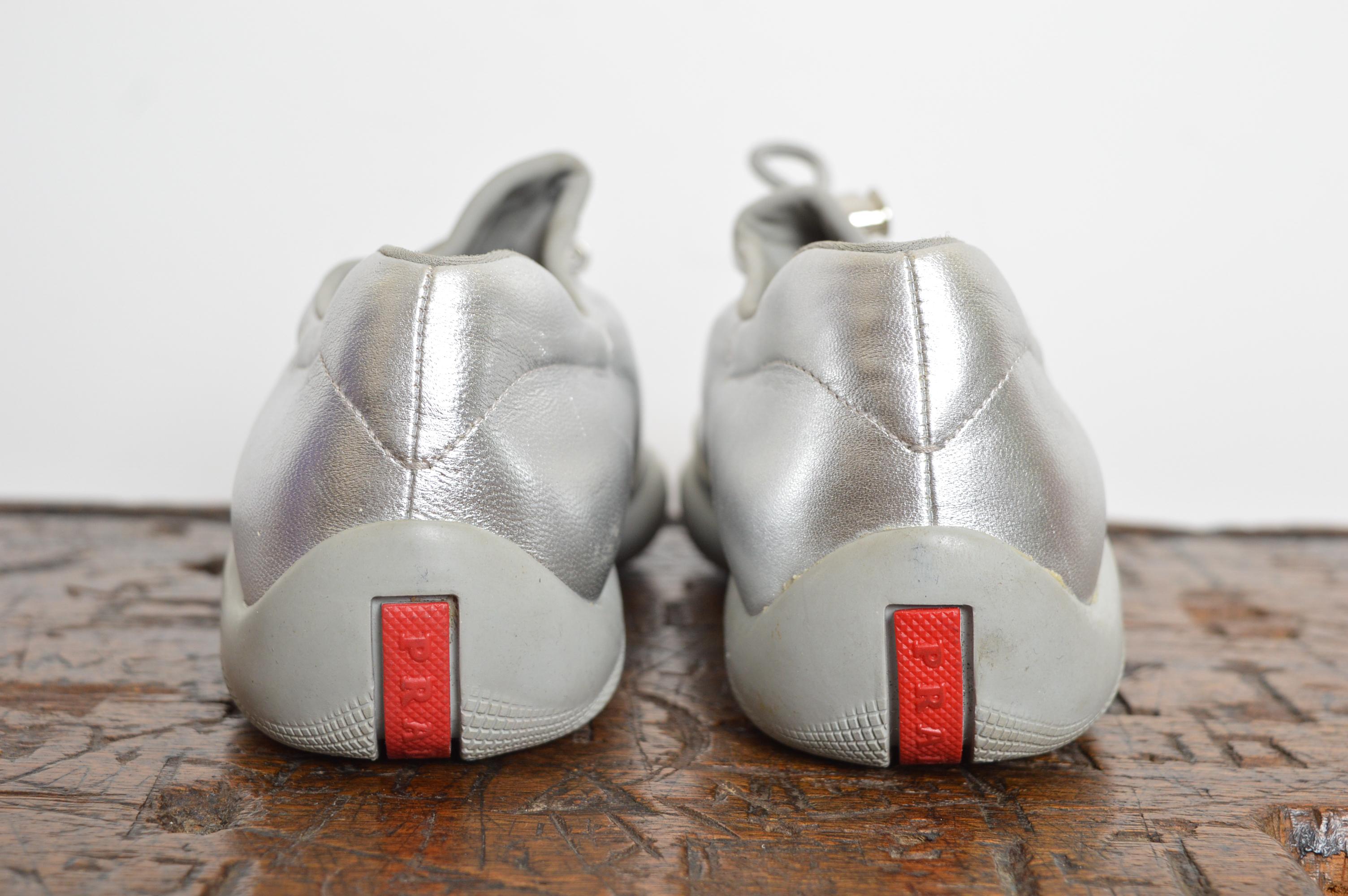 S/S 1999 PRADA Sport Futuristic Silver Leather Cups Metallic Trainers / Sneakers en venta 2