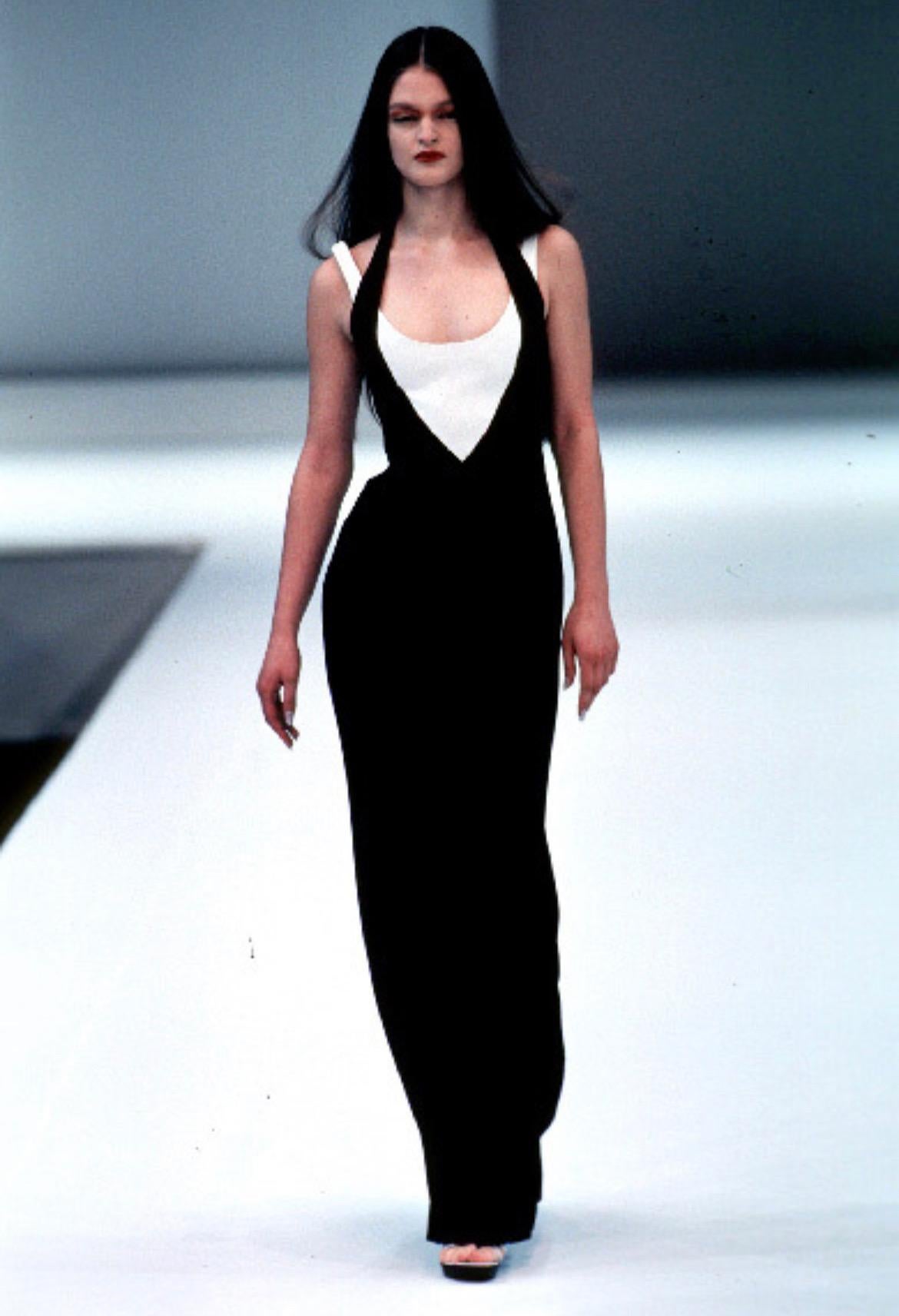 S/S 1999 Thierry Mugler Runway Black White Halter Cinched Flare Evening Gown In Good Condition For Sale In West Hollywood, CA