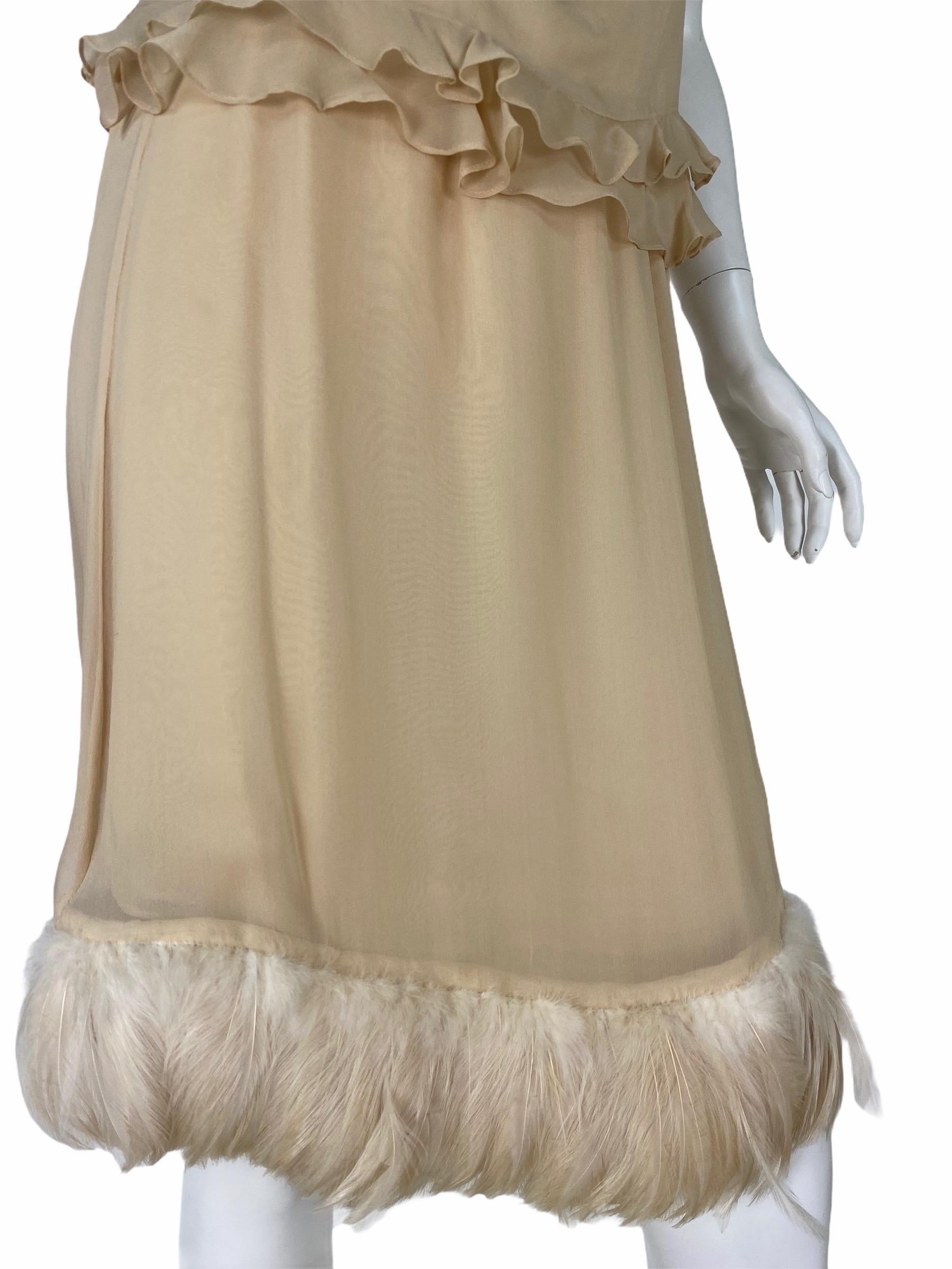 S/S 1999 Vintage Tom Ford for Gucci Nude Silk Skirt Set W/ Feathers Italian 38 In Excellent Condition For Sale In Montgomery, TX
