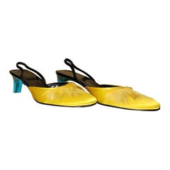 S/S 1999 VINTAGE TOM FORD for GUCCI YELLOW CREPE SATIN SHOES w/ FEATHERS 8