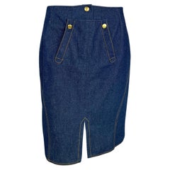 P/E 2000 Christian Galliano for Christian Dior, gonna a tubino in denim blu con bottoni dorati