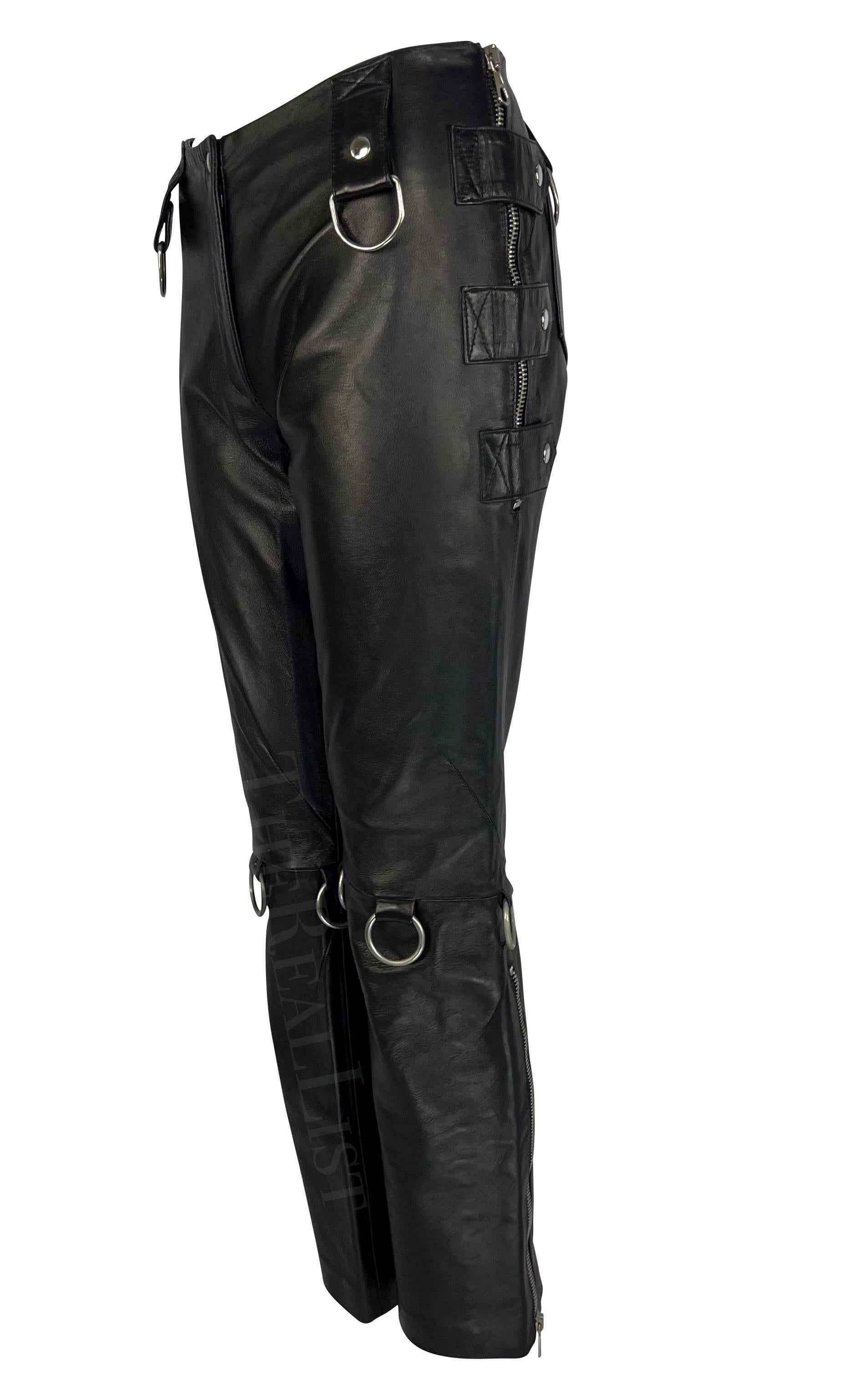 S/S 2000 Dolce & Gabbana Aaliyah Runway Black Leather Zipper Ring Moto Pants For Sale 1