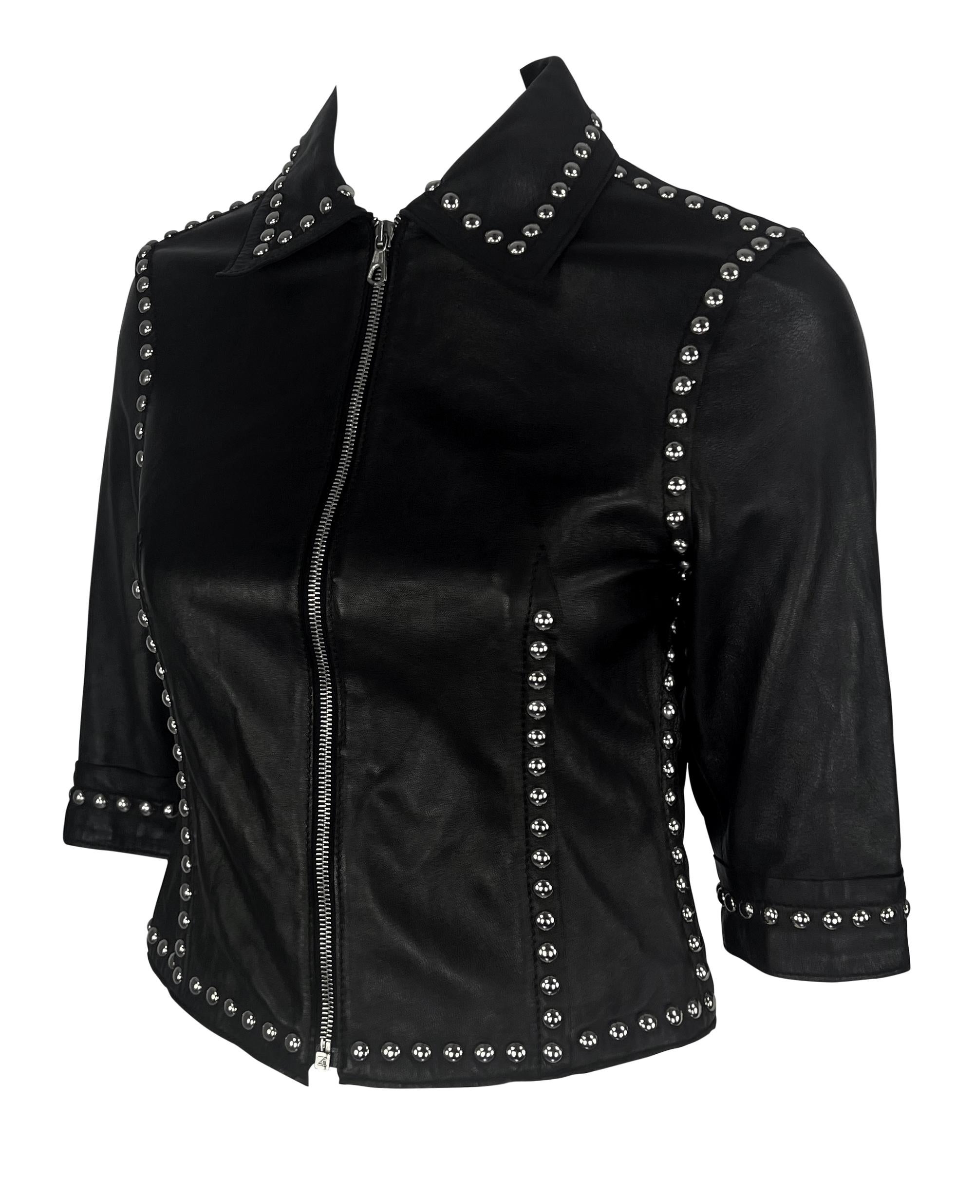 De las mujeres S/S 2000 Dolce & Gabbana Ad Ad Cuero Negro Tachonado Cremallera Chaqueta Mini Moto en venta