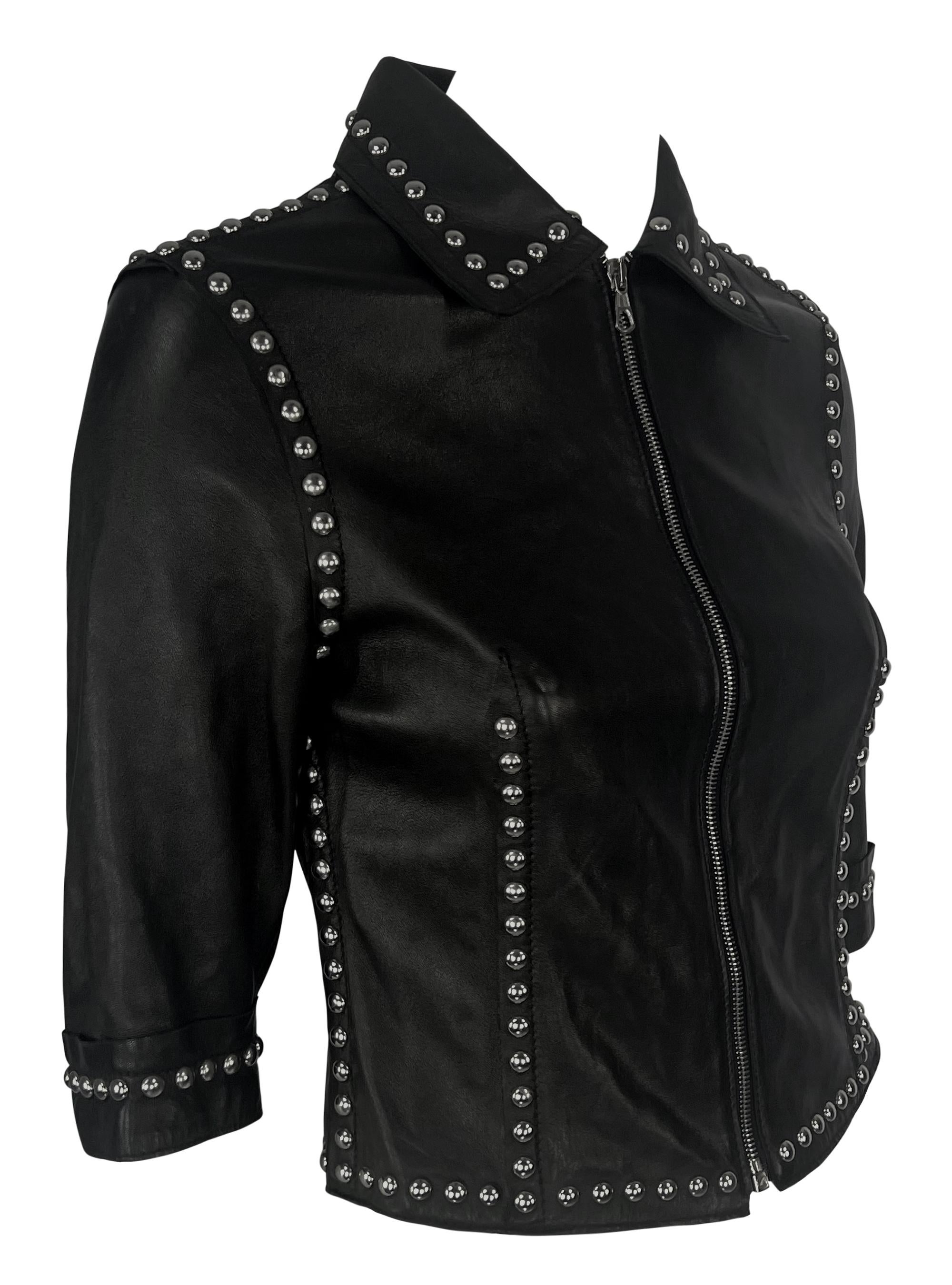 S/S 2000 Dolce & Gabbana Ad Ad Cuero Negro Tachonado Cremallera Chaqueta Mini Moto en venta 4
