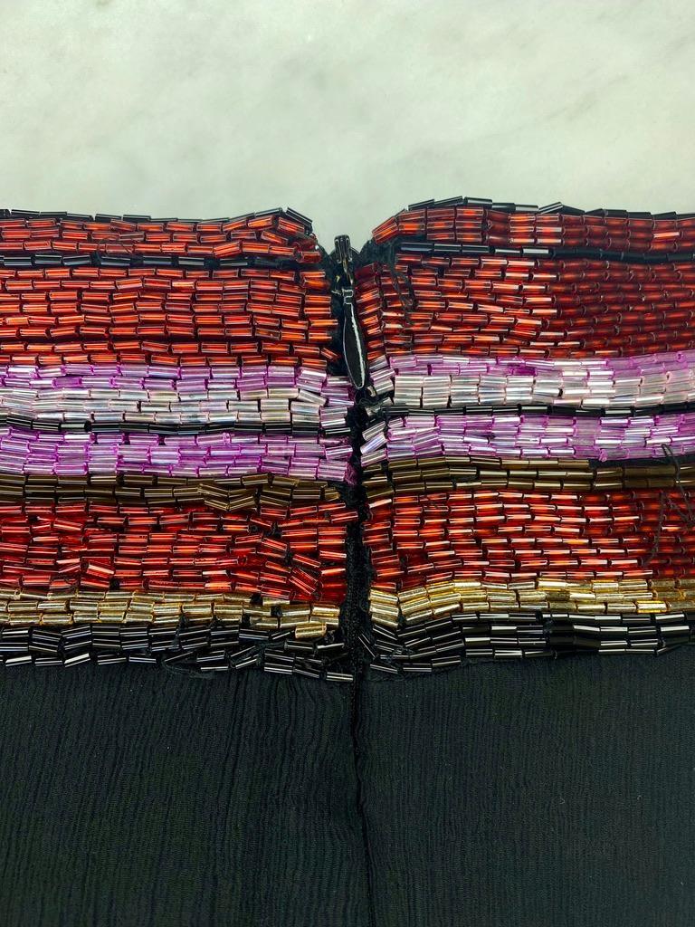 S/S 2000 Dolce & Gabbana Jupe avec perles en mousseline de soie noire à rayures rouges à la taille en vente 3