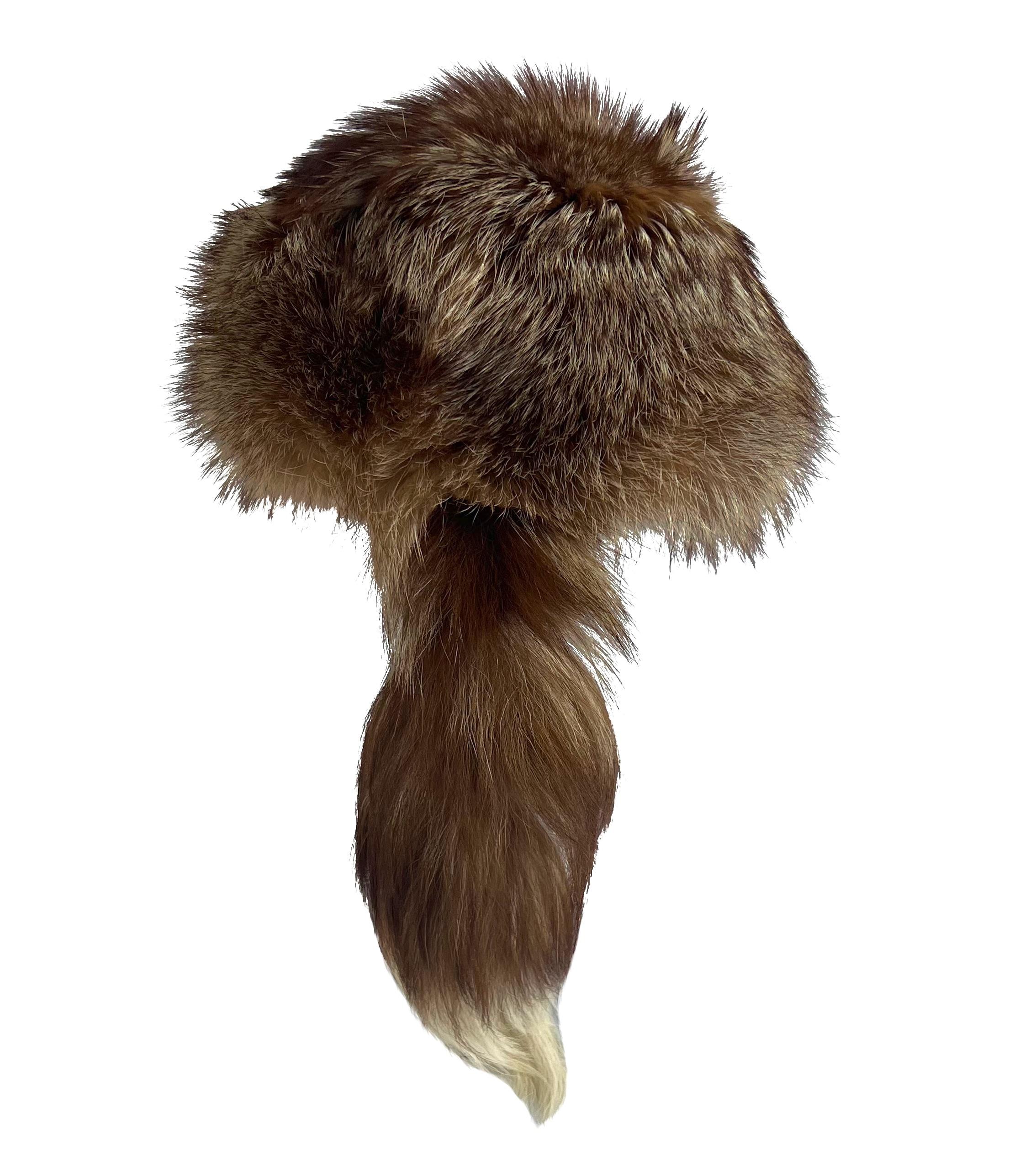 F/W 2001 Dolce & Gabbana Runway Natural Fox Fur Frontiersman Trapper Hat In Excellent Condition For Sale In West Hollywood, CA