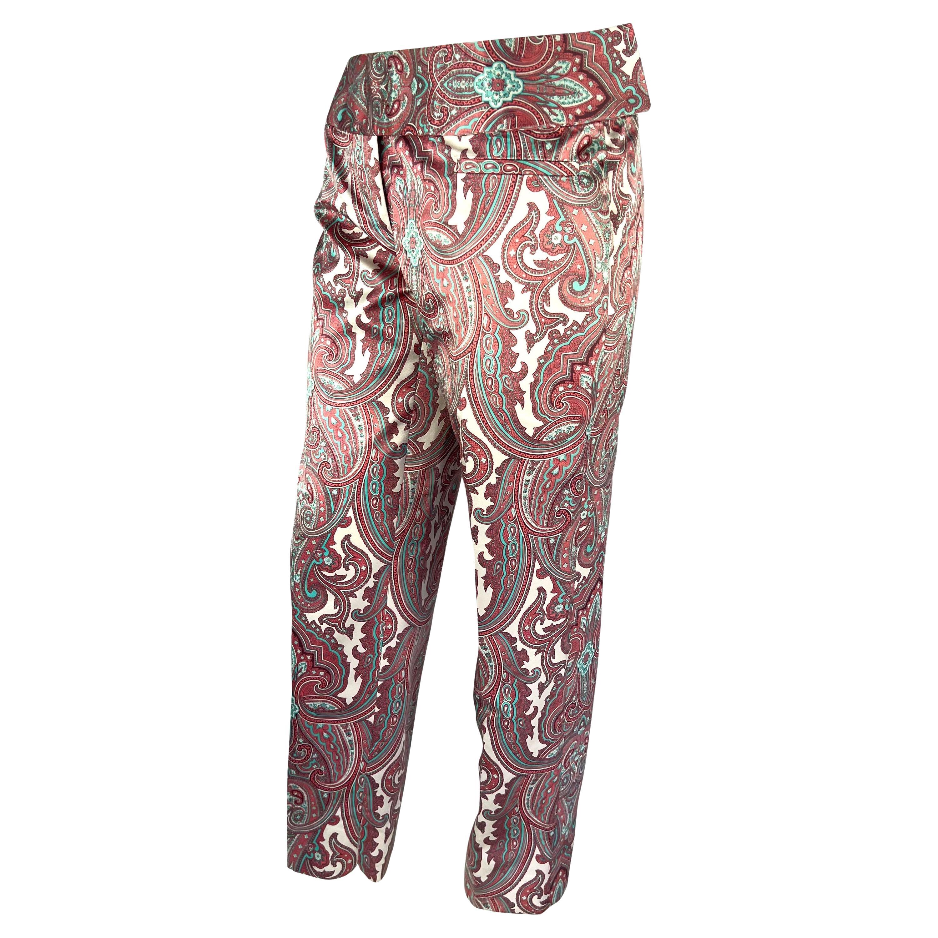 S/S 2000 Dolce & Gabbana Pantalón corto con estampado de cachemira en satén rosa blanco Marrón en venta