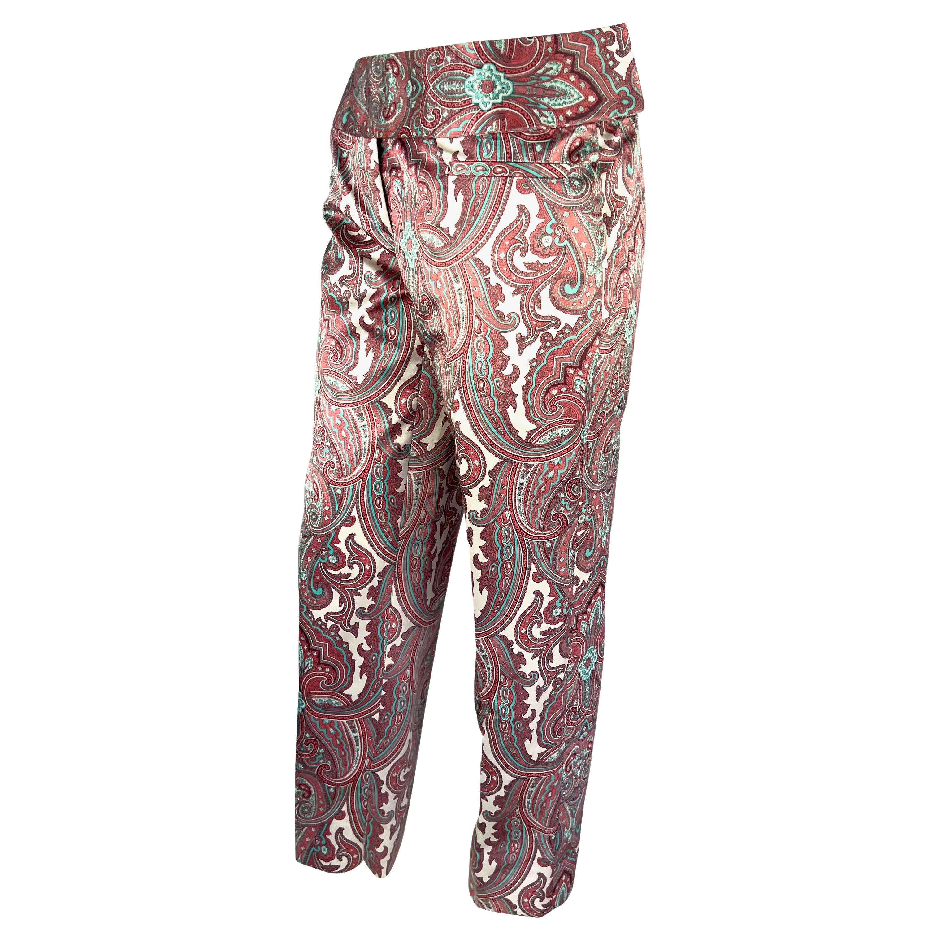 Brown S/S 2000 Dolce & Gabbana White Pink Satin Paisley Print Tapered Cropped Pants For Sale