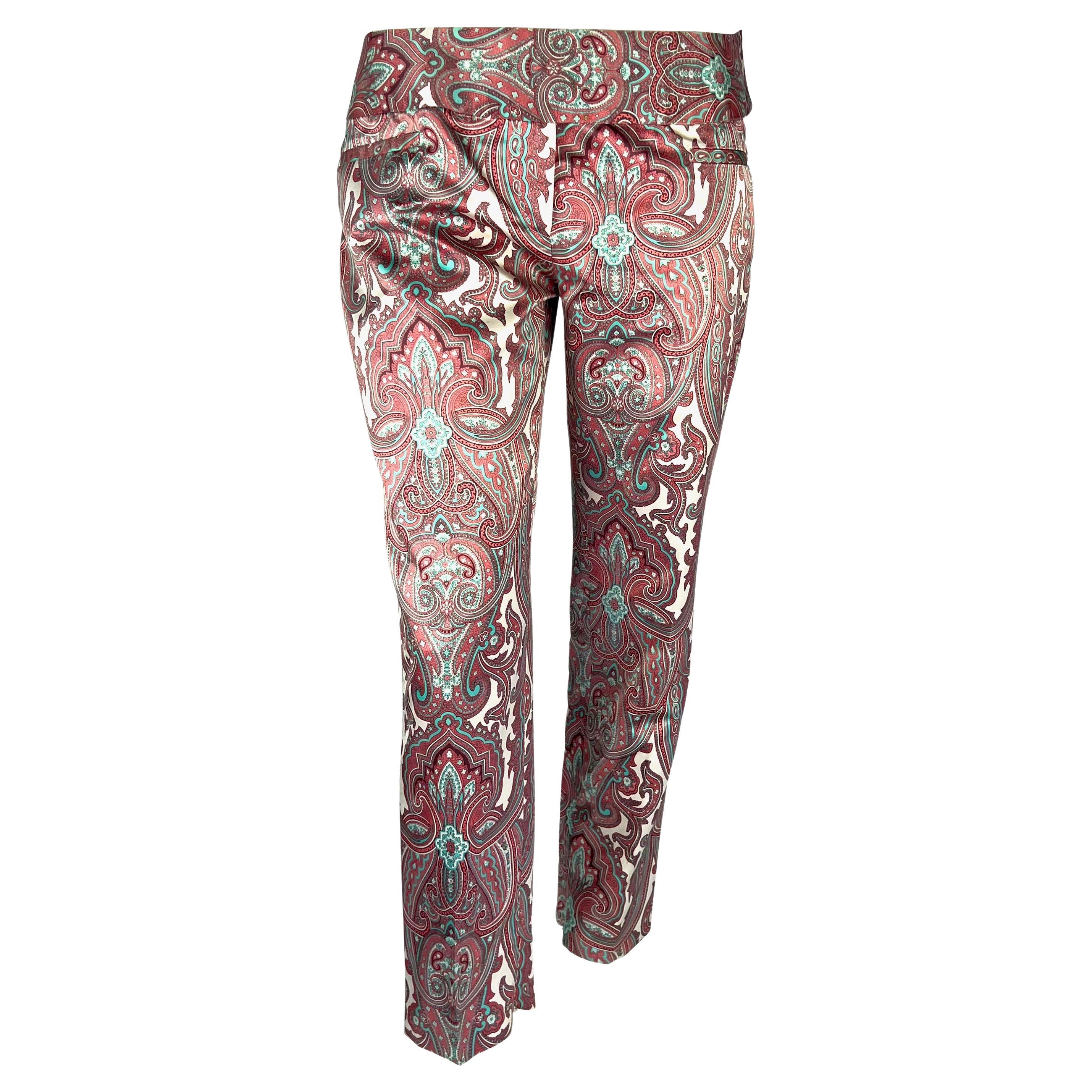 S/S 2000 Dolce & Gabbana White Pink Satin Paisley Print Tapered Cropped Pants For Sale