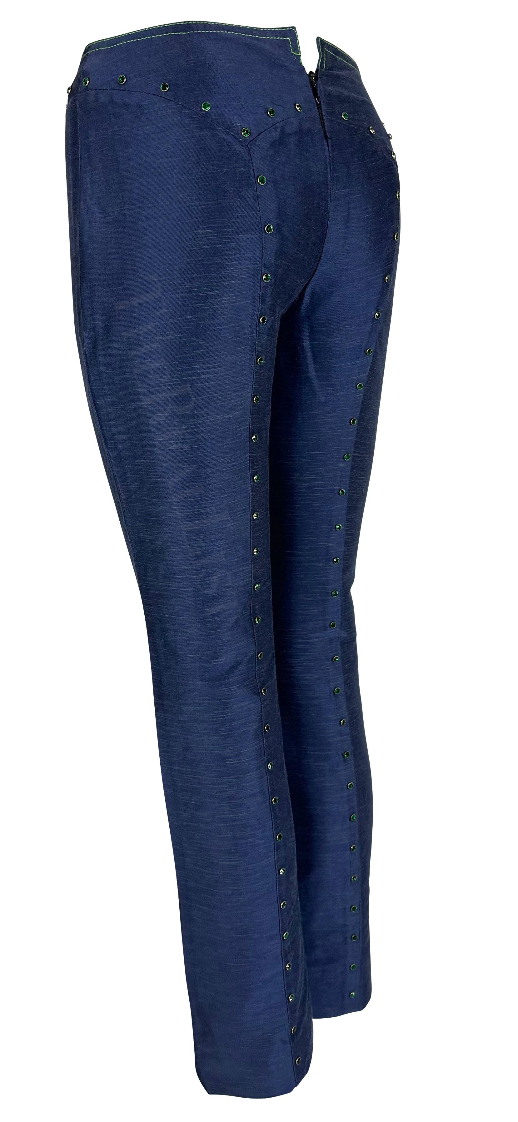 Pantalon de défilé à strass Gianni Versace by Donatella Blue Chambray, P/E 2000 Bon état - En vente à West Hollywood, CA