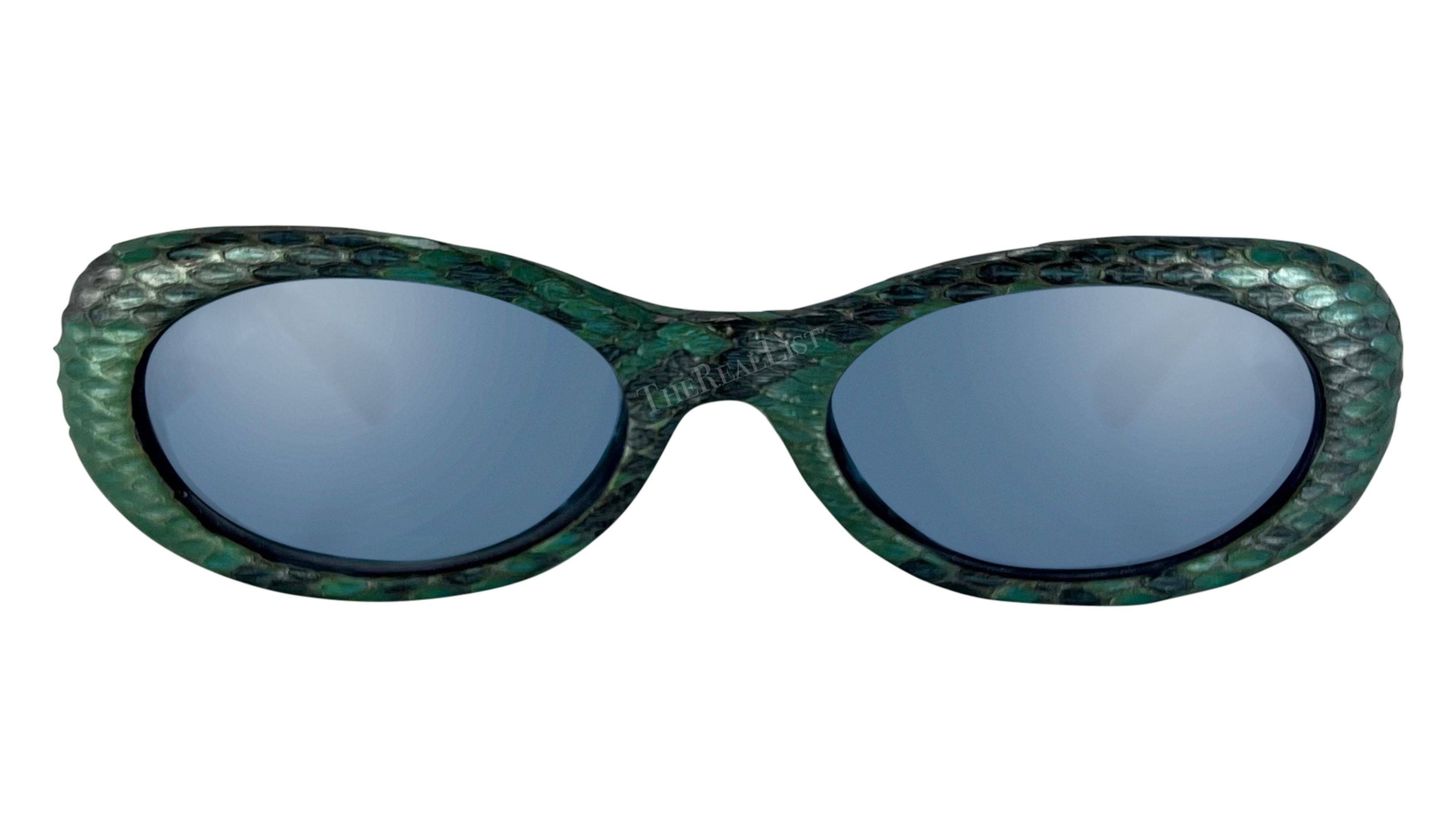 S/S 2000 Gianni Versace by Donatella Blue Genuine Python Oval Sunglasses In Good Condition For Sale In West Hollywood, CA