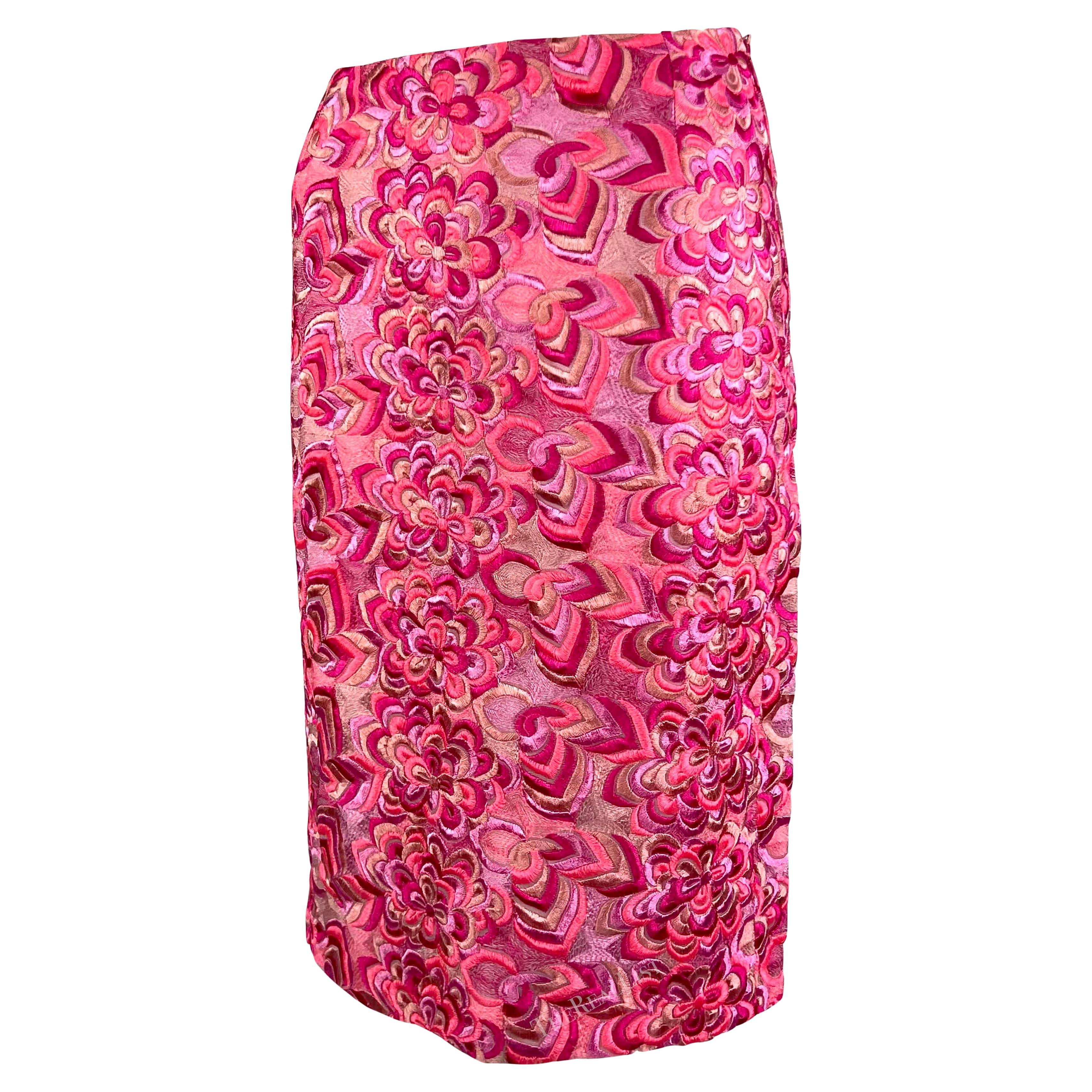 S/S 2000 Gianni Versace by Donatella Neon Pink Floral Embroidered Skirt In Excellent Condition For Sale In West Hollywood, CA