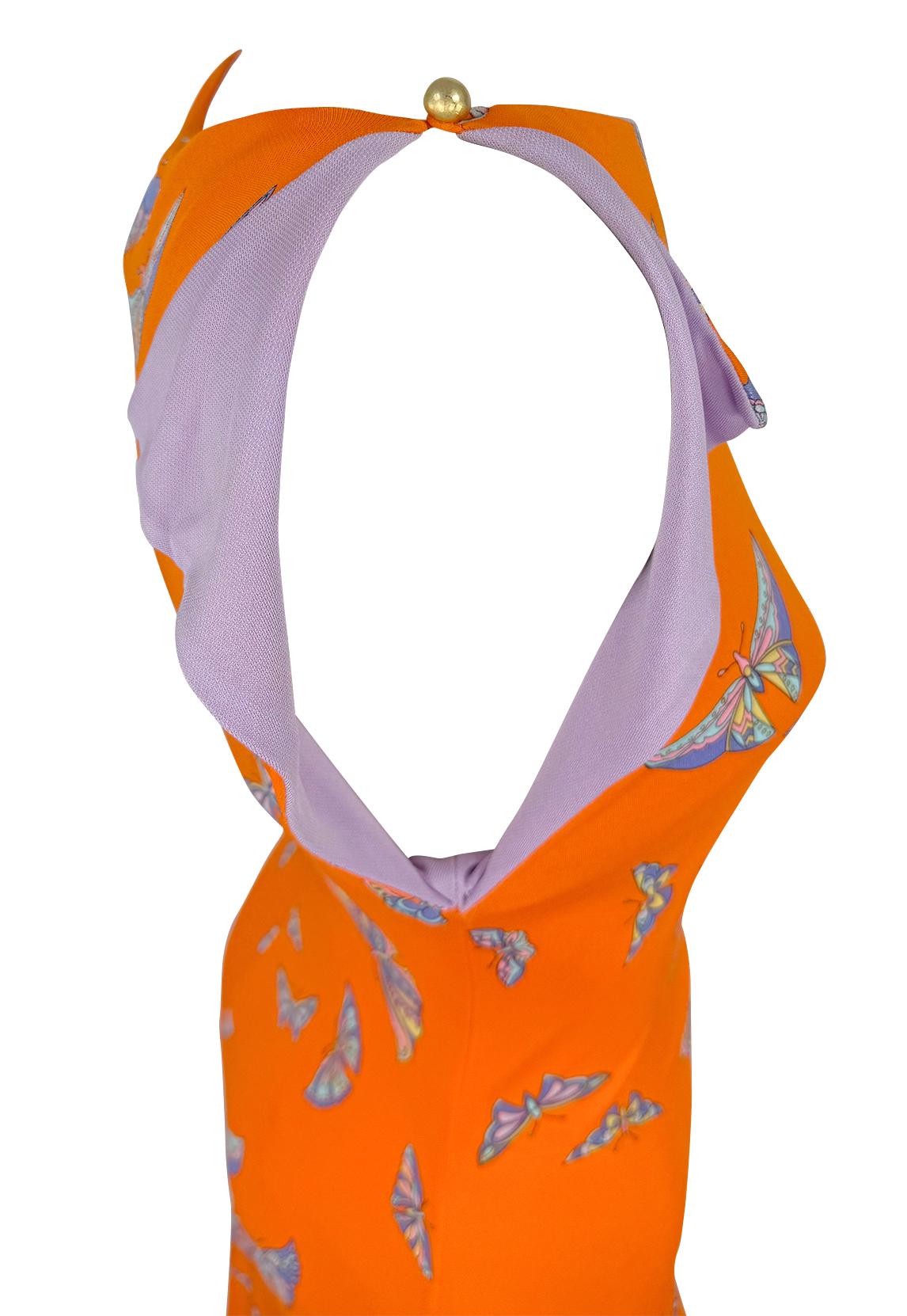 S/S 2000 Gianni Versace by Donatella Vestido acampanado de viscosa naranja con estampado de mariposa en Bueno Estado en West Hollywood, CA
