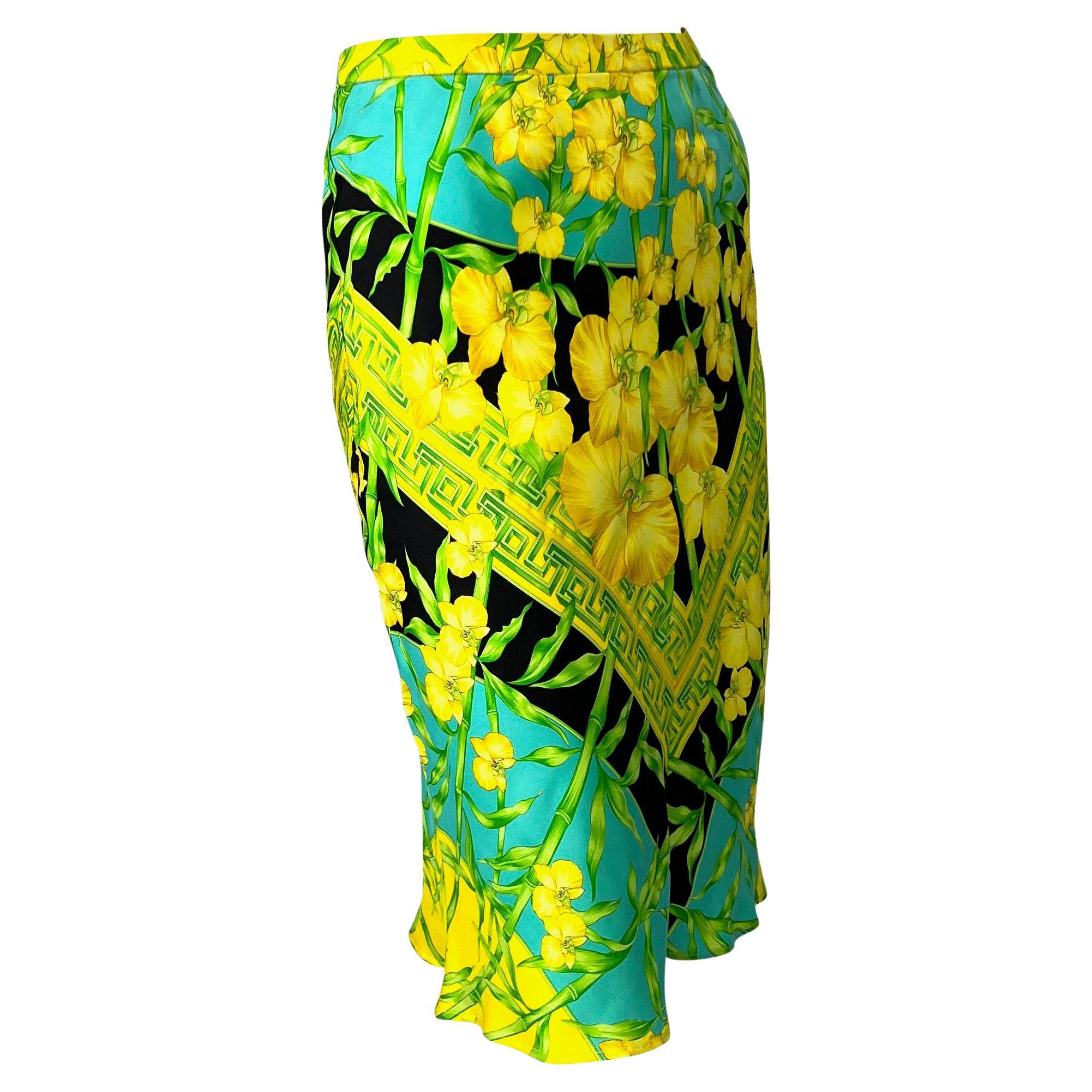 Women's S/S 2000 Gianni Versace by Donatella Orchid Greek Key Jungle Print Silk Skirt For Sale