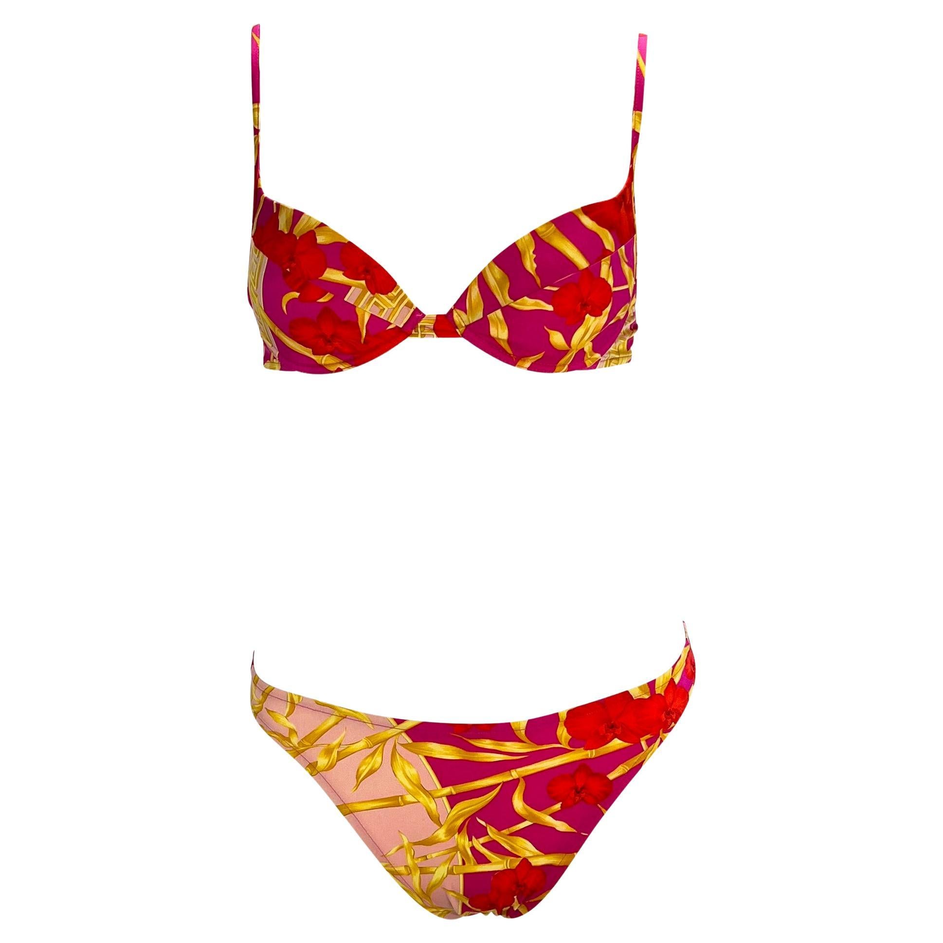 F/S 2000 Gianni Versace by Donatella Rosa Medusa Orchideen- Bikini-Badeanzug-Set im Angebot