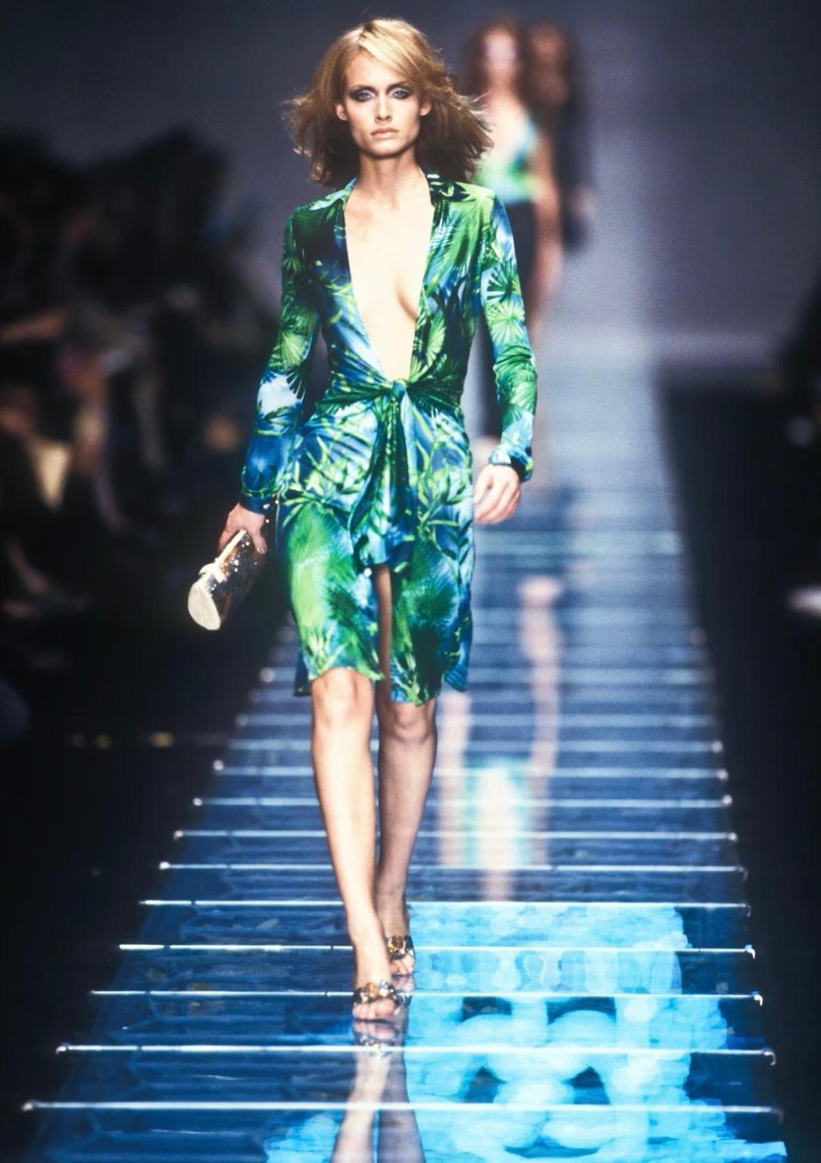 S/S 2000 - Gianni Versace by Donatella Runway - Pochette ornée de strass abstraite Pour femmes en vente