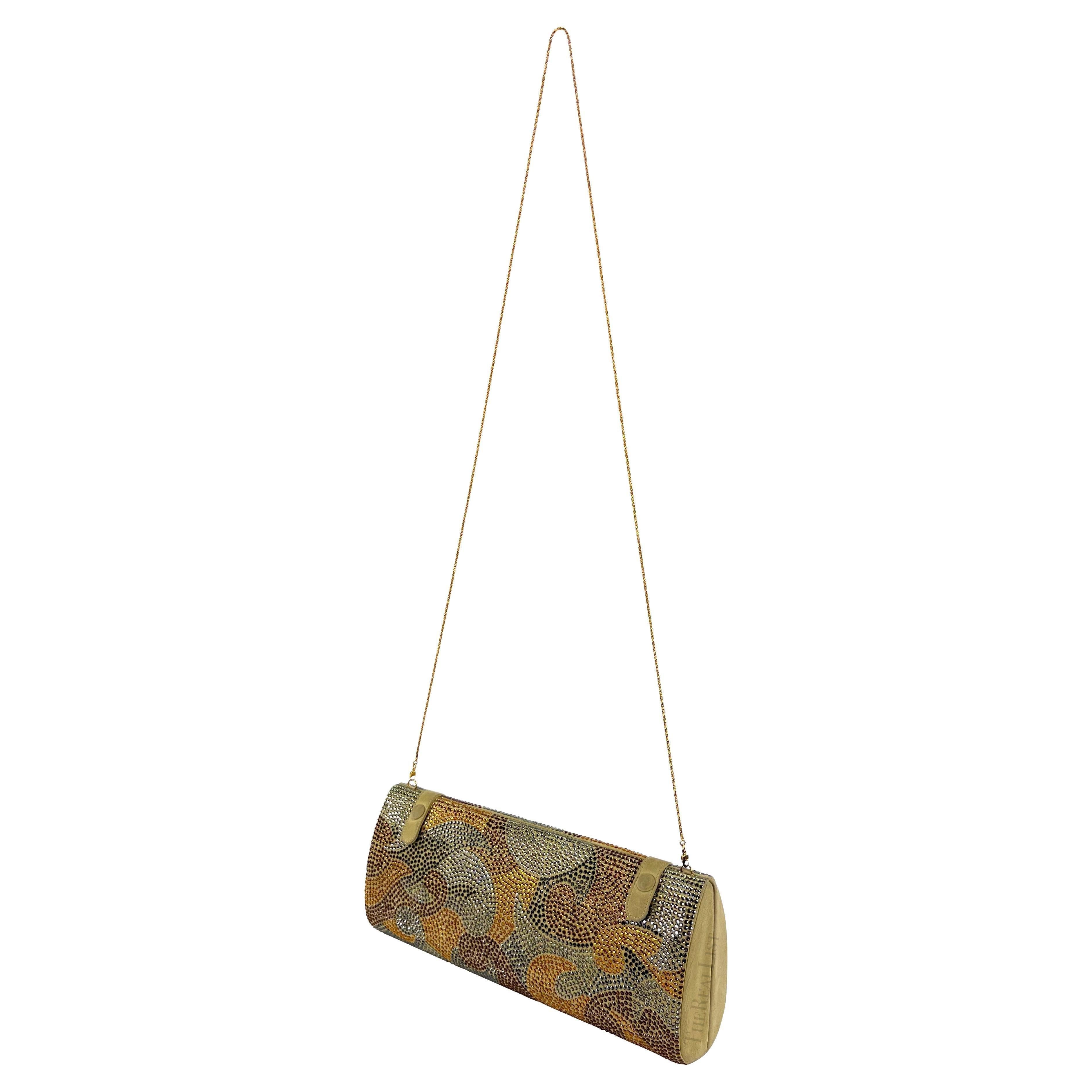 P/E 2000 Gianni Versace by Donatella Versace Runway Pochette con strass astratti in oro in vendita 2