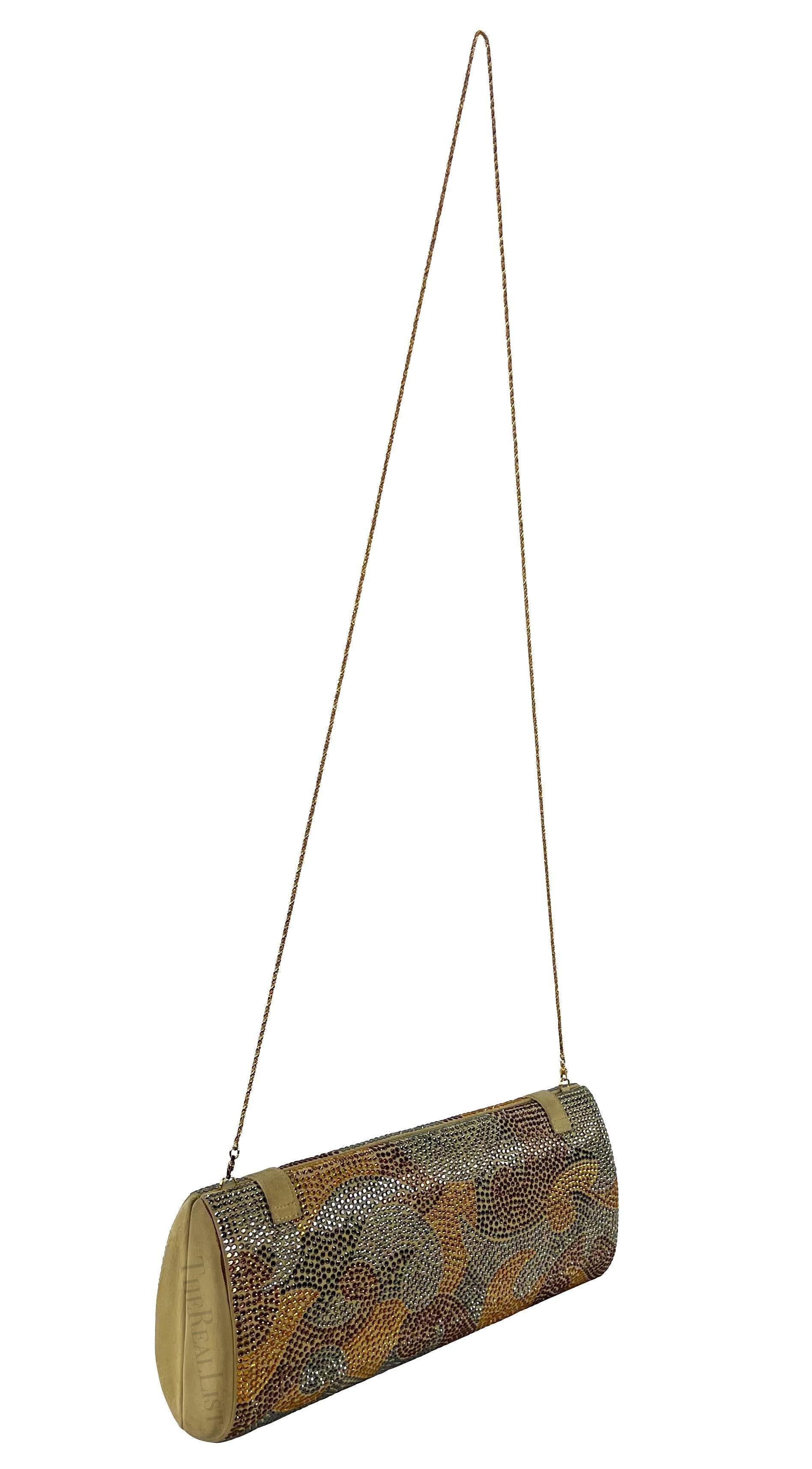 P/E 2000 Gianni Versace by Donatella Versace Runway Pochette con strass astratti in oro in vendita 4
