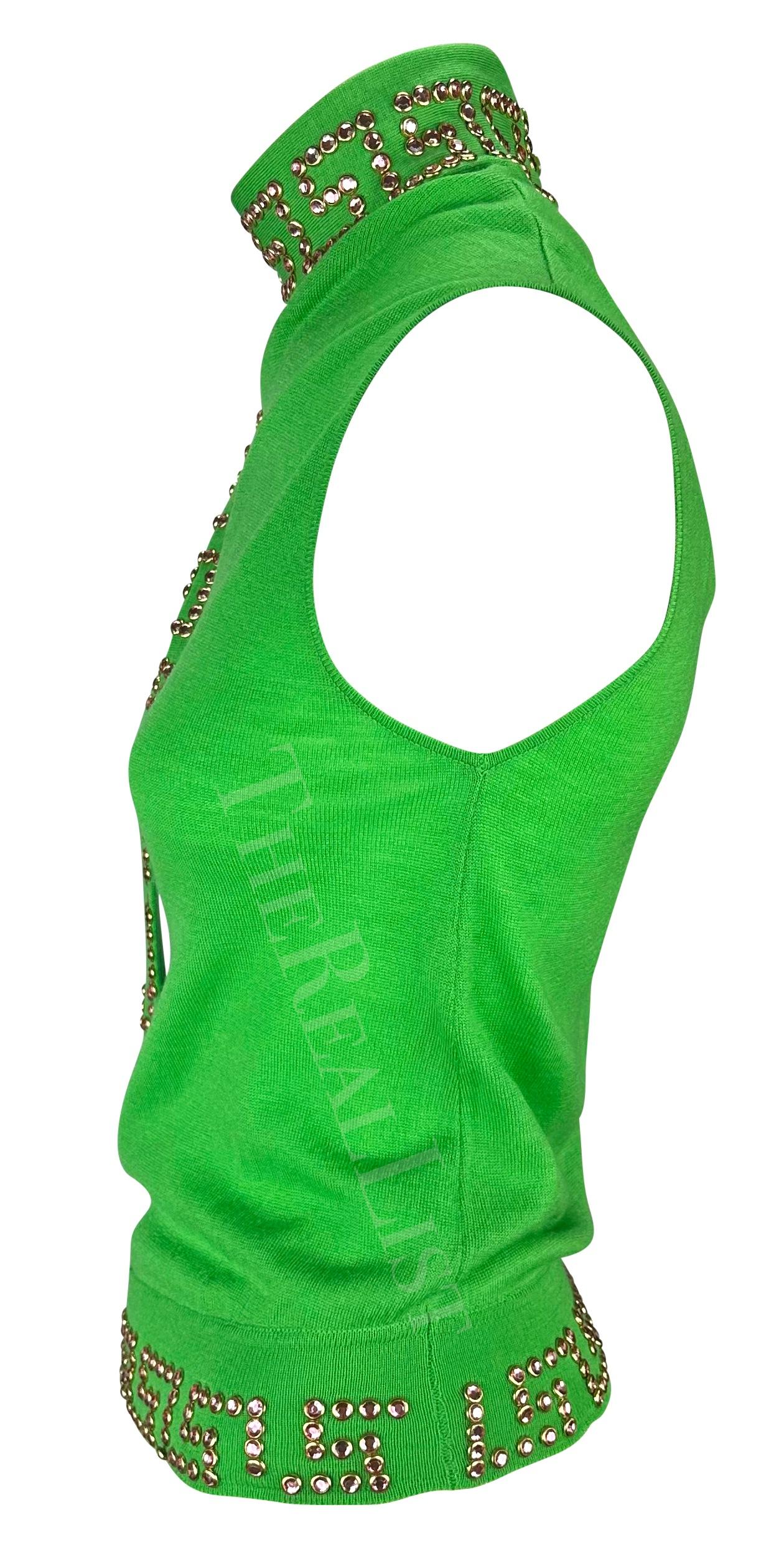 S/S 2000 Gianni Versace by Donatella Runway - Haut en tricot vert à strass à motif clé grecque en vente 2