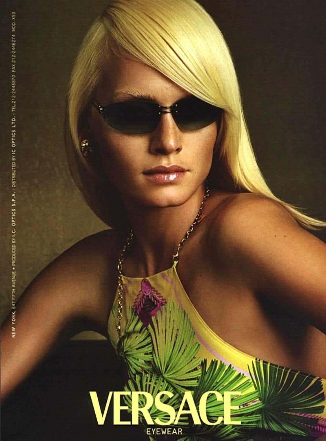 Haut Medusa Gianni Versace by Donatella en soie imprimé bambou avec écharpe à chaînes, P/E 2000 Excellent état - En vente à West Hollywood, CA