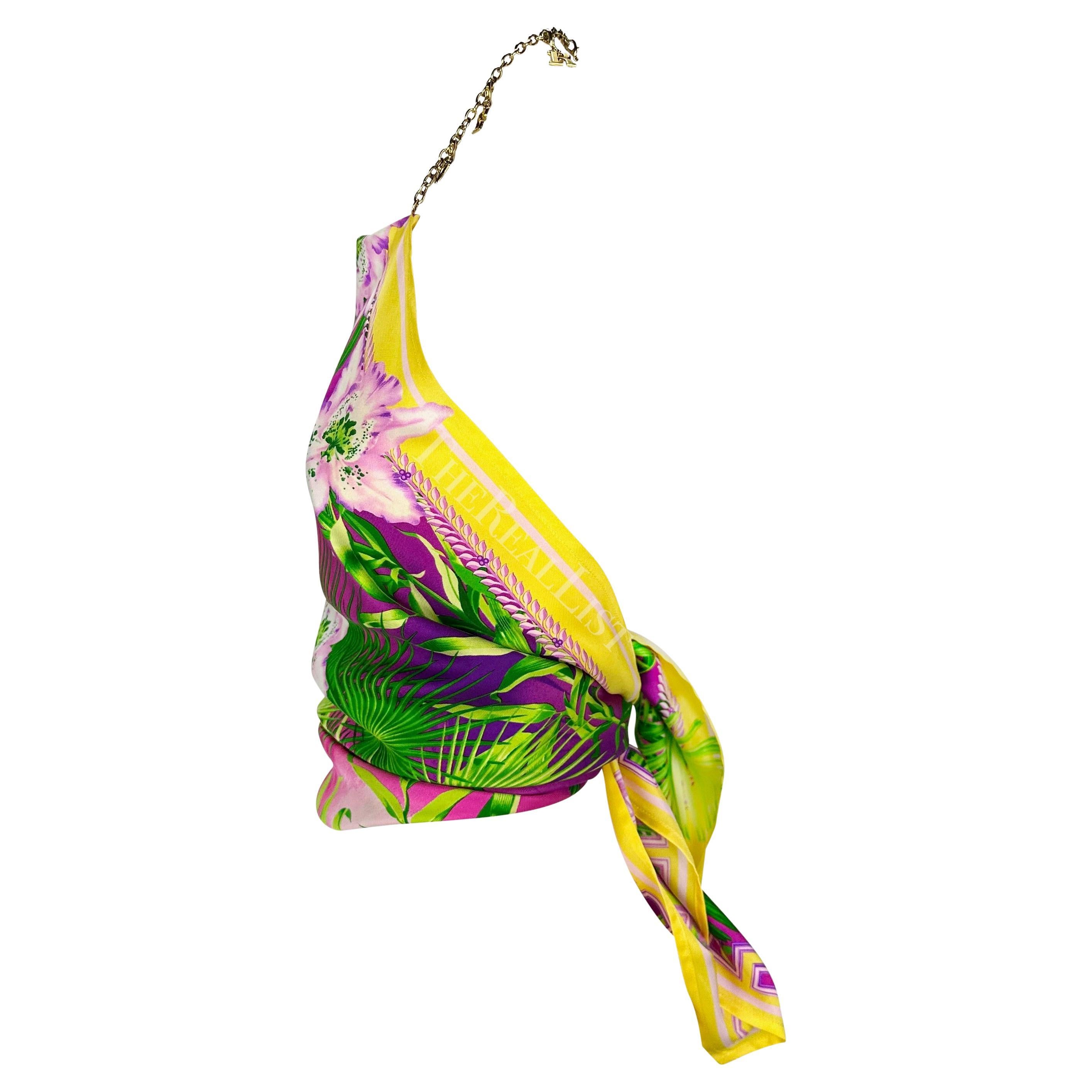 Gianni Versace for Gianni Versace S/S 2000 by Donatella Versace Sciarpa in seta con stampa di palme e catena Medusa Top in vendita 2