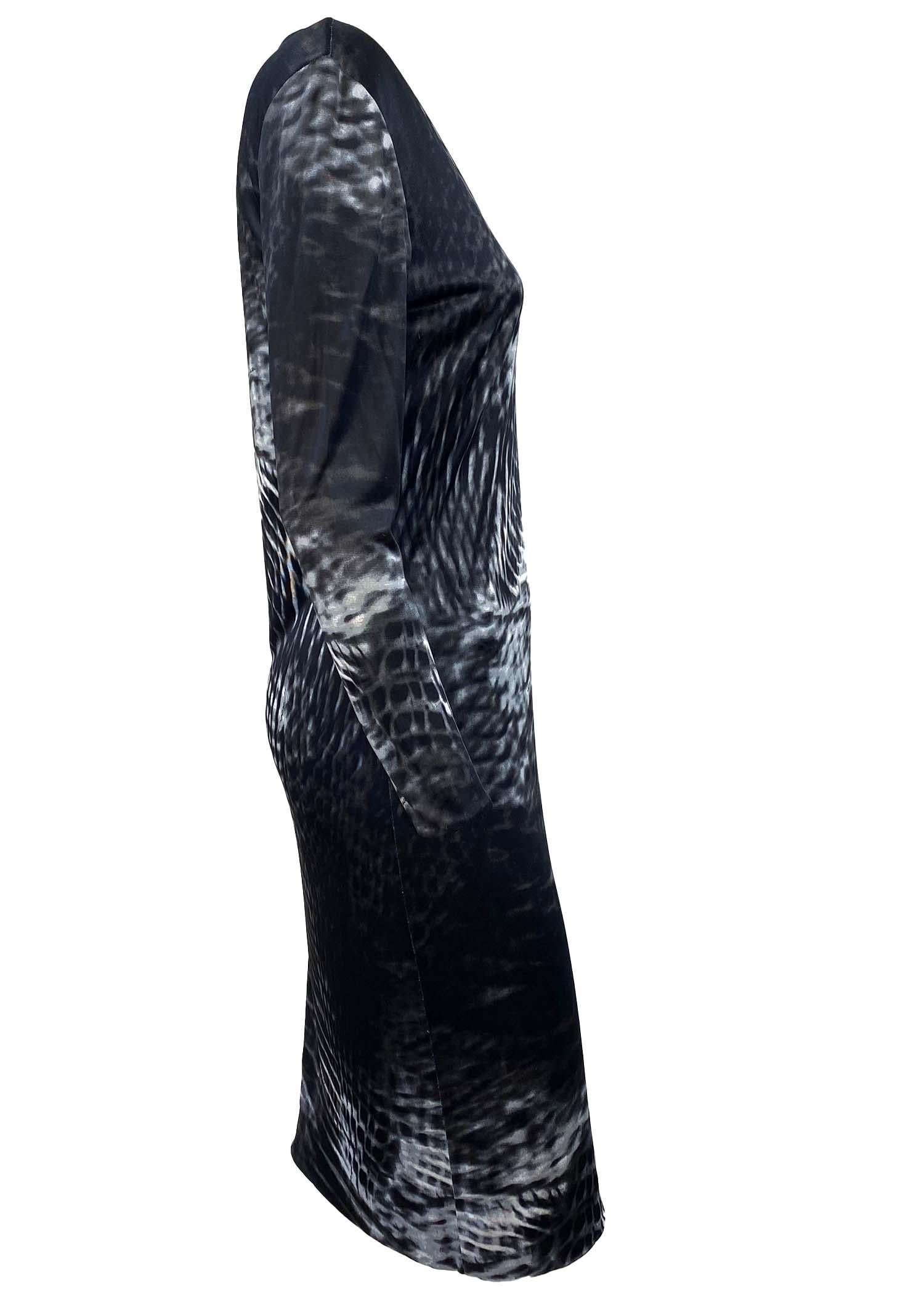 F/S 2000 Gucci by Tom Ford Abstraktes Kleid aus Viskose mit V-Ausschnitt und abstraktem Druck Damen im Angebot