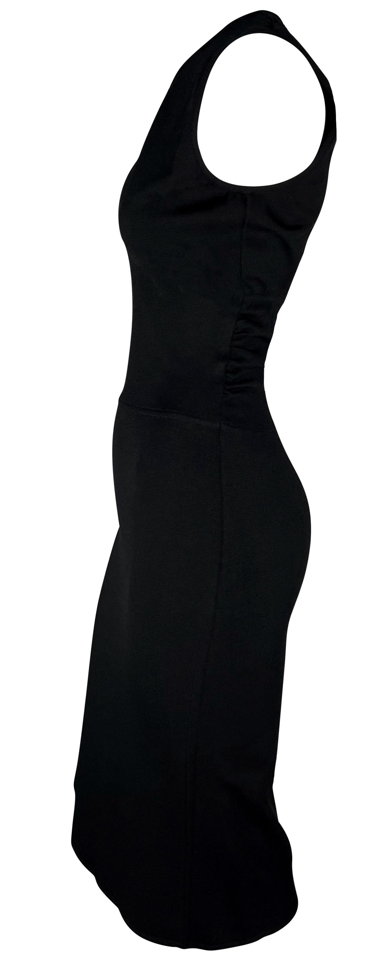 F/S 2000 Gucci by Tom Ford Schwarzes ärmelloses Kleid aus Stretch-Strick mit Lederschleife Damen im Angebot