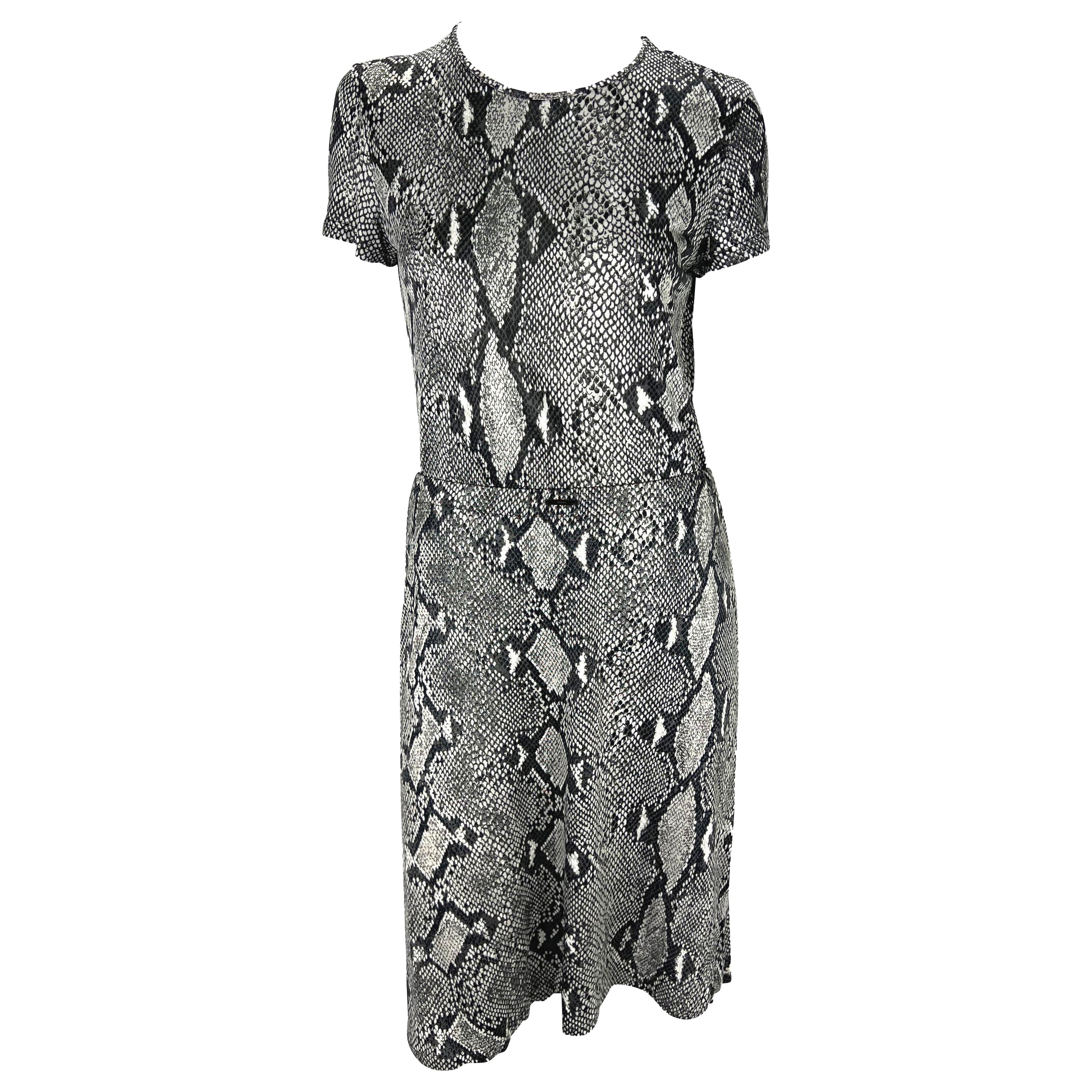 S/S 2000 Gucci by Tom Ford Ensemble jupe en viscose imprimée du logo serpent noir et blanc