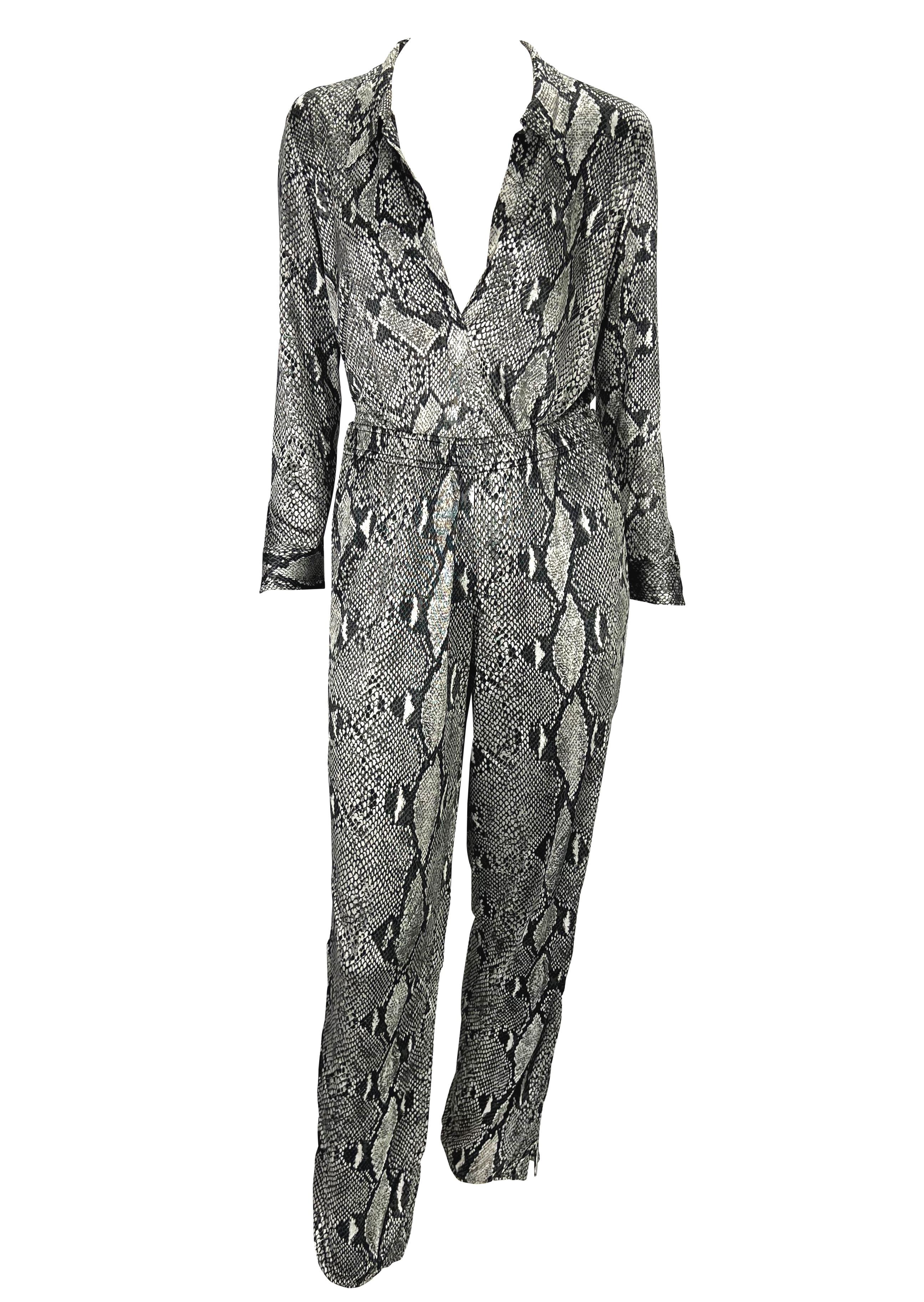 Gray S/S 2000 Gucci by Tom Ford Black White Snakeskin Logo Print Viscose Pant Set For Sale